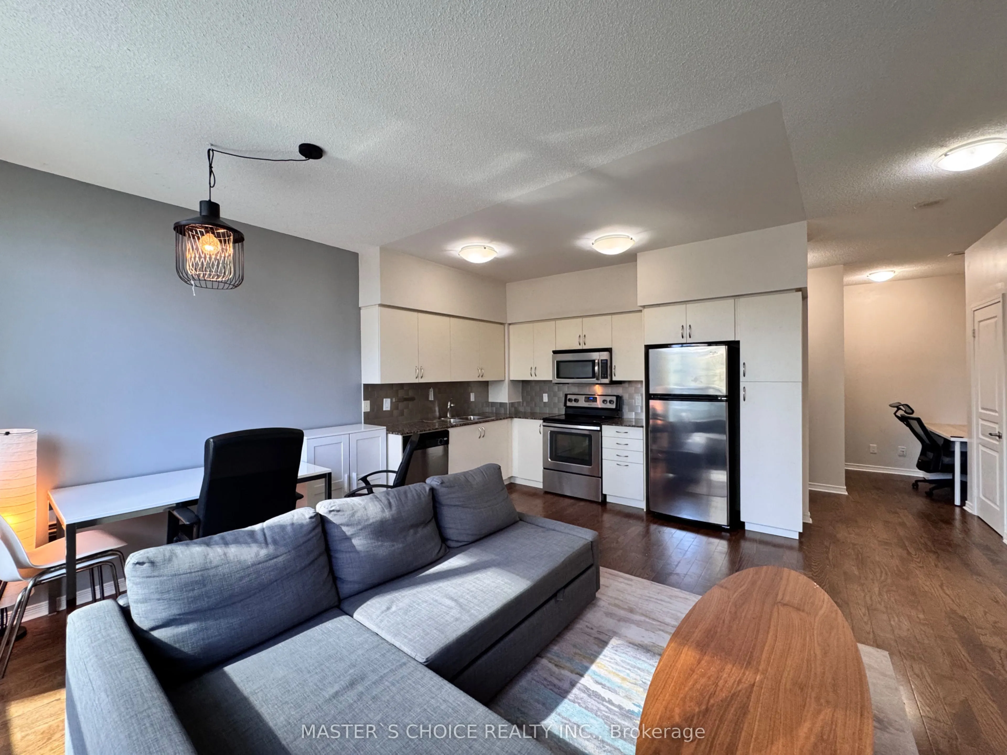 2230 Lake Shore Boulevard W, #210