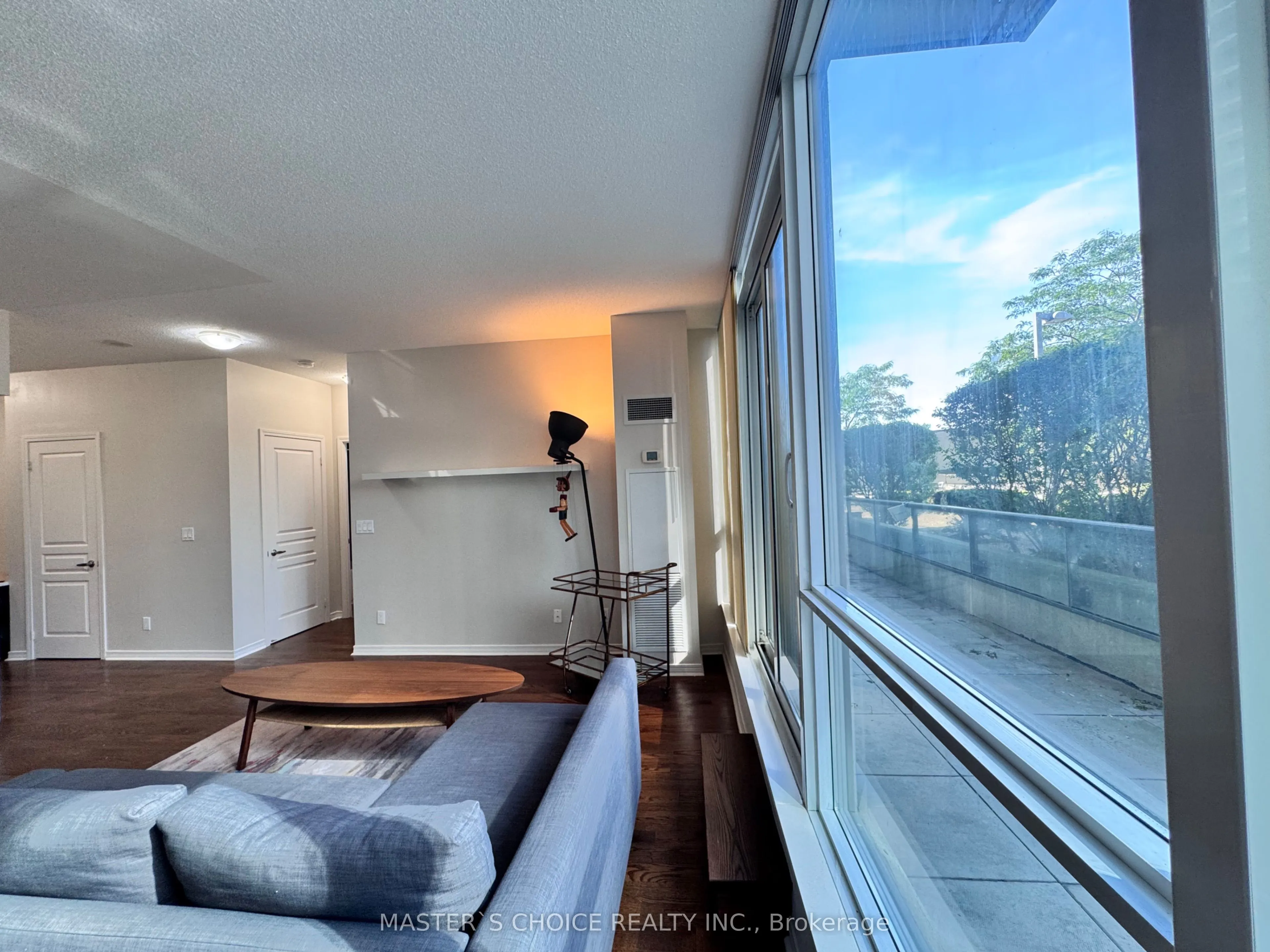 2230 Lake Shore Boulevard W, #210