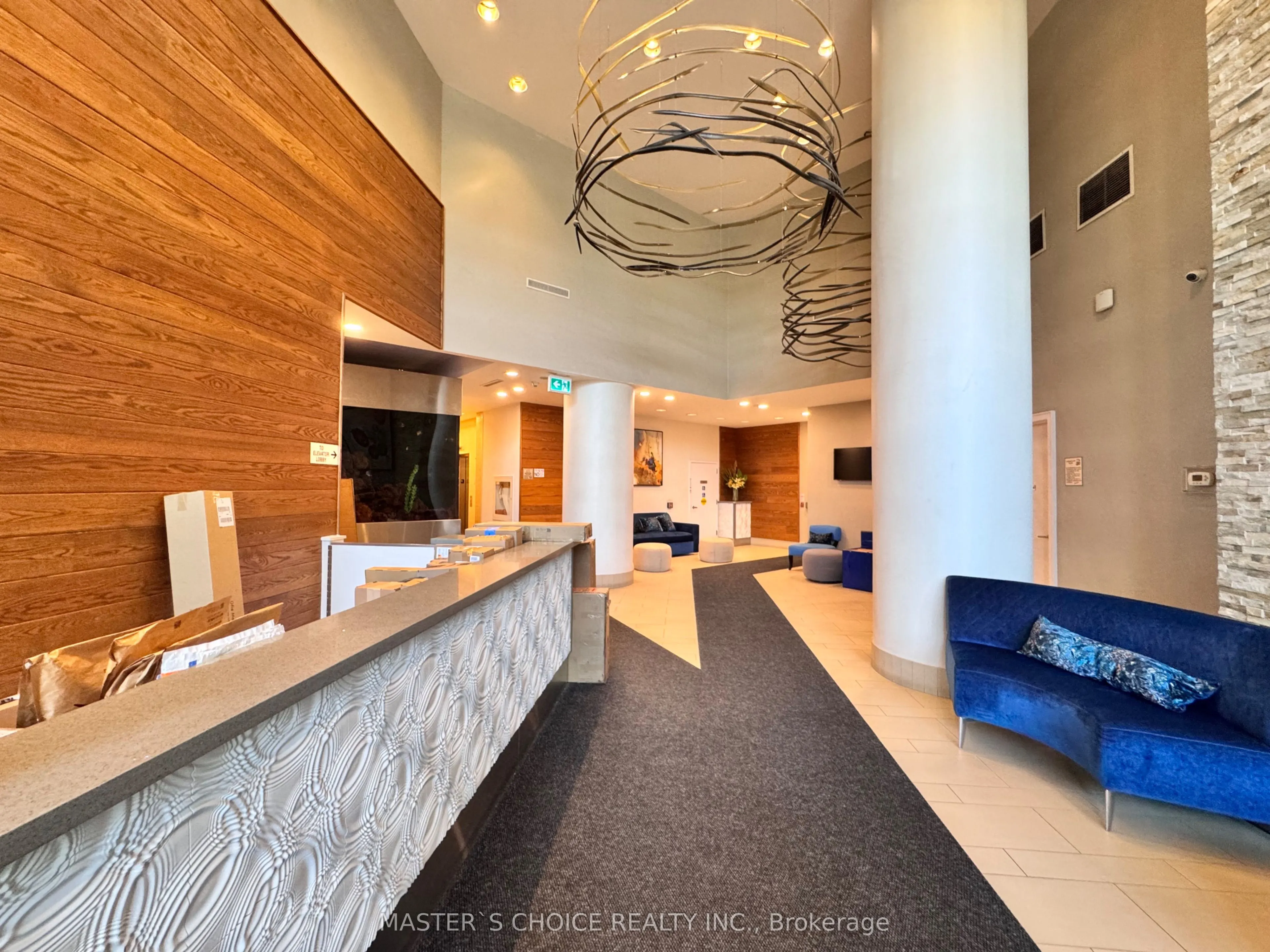 2230 Lake Shore Boulevard W, #210