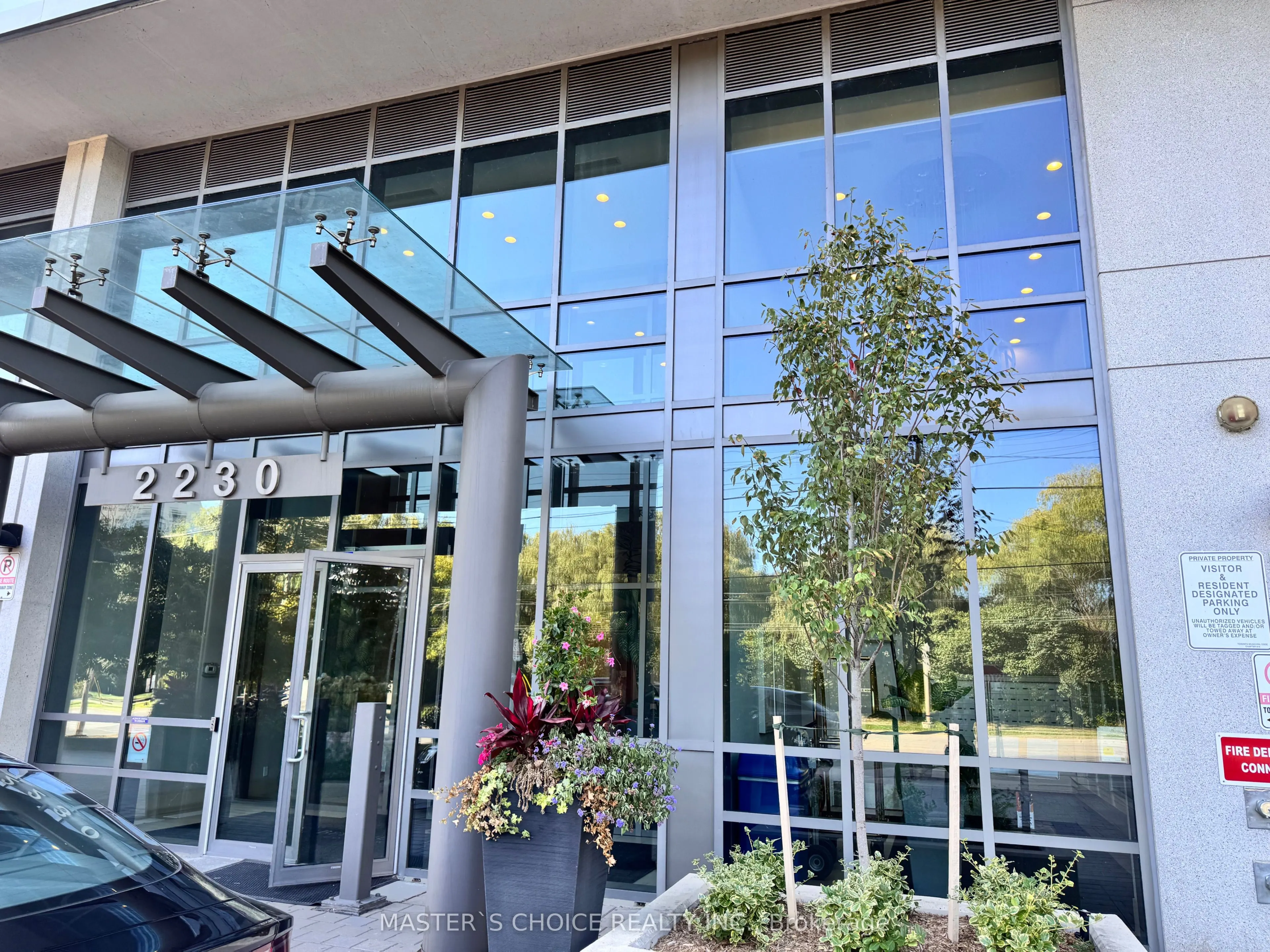 2230 Lake Shore Boulevard W, #210