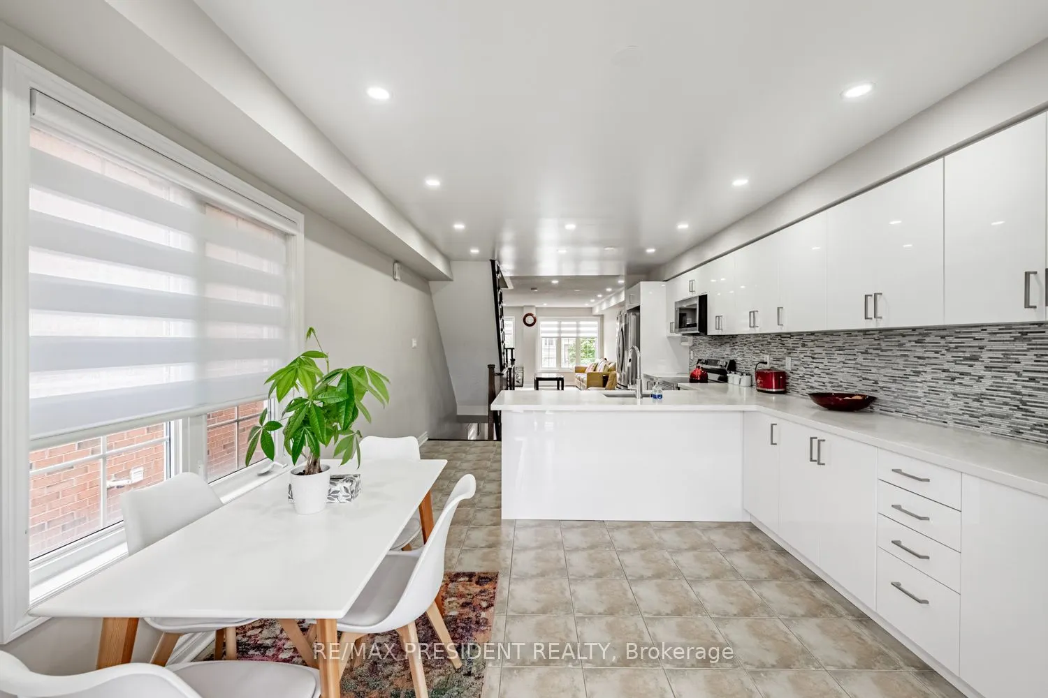 10 Shiraz Drive, #110