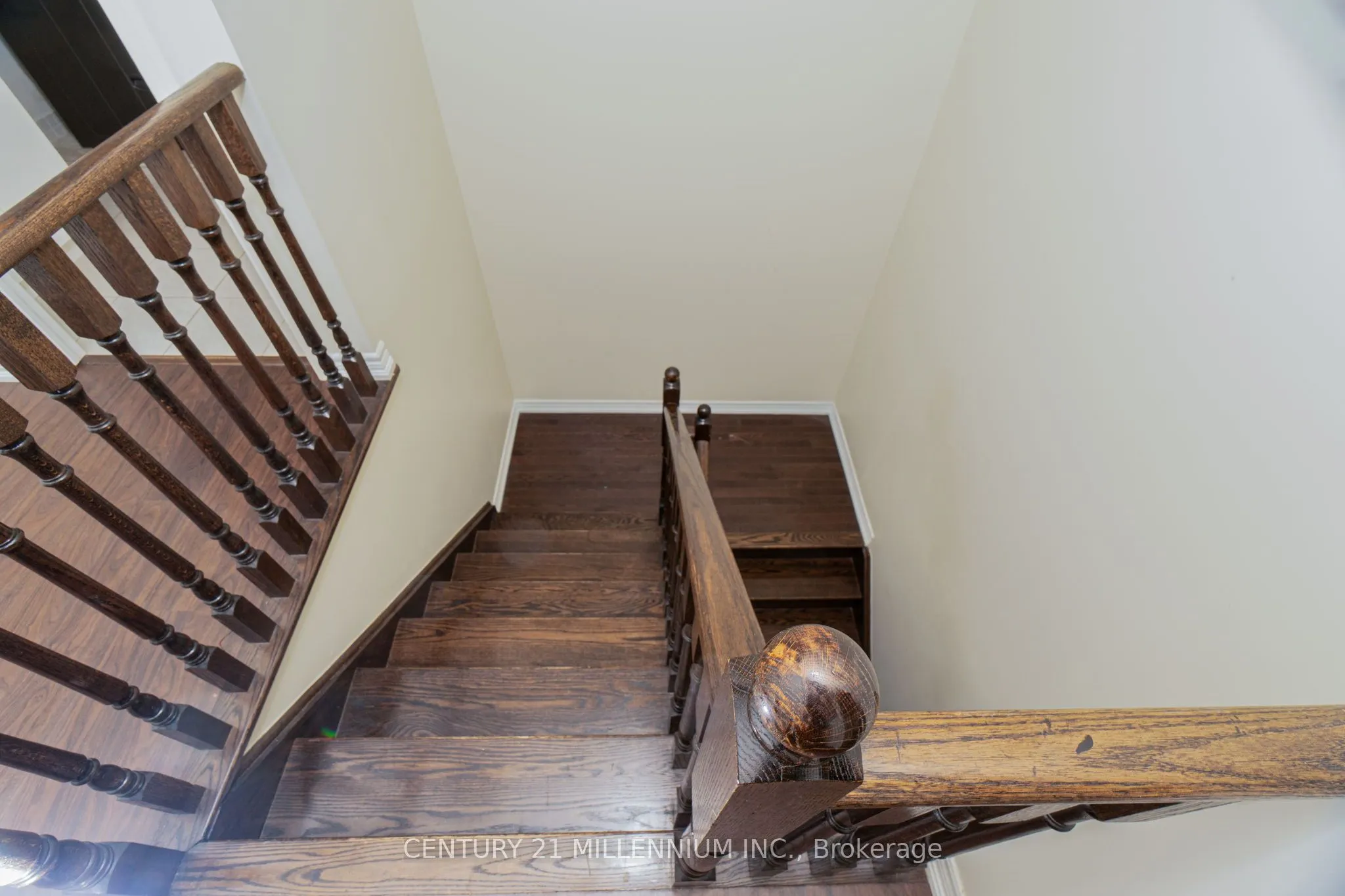 6 Ashfield Place S