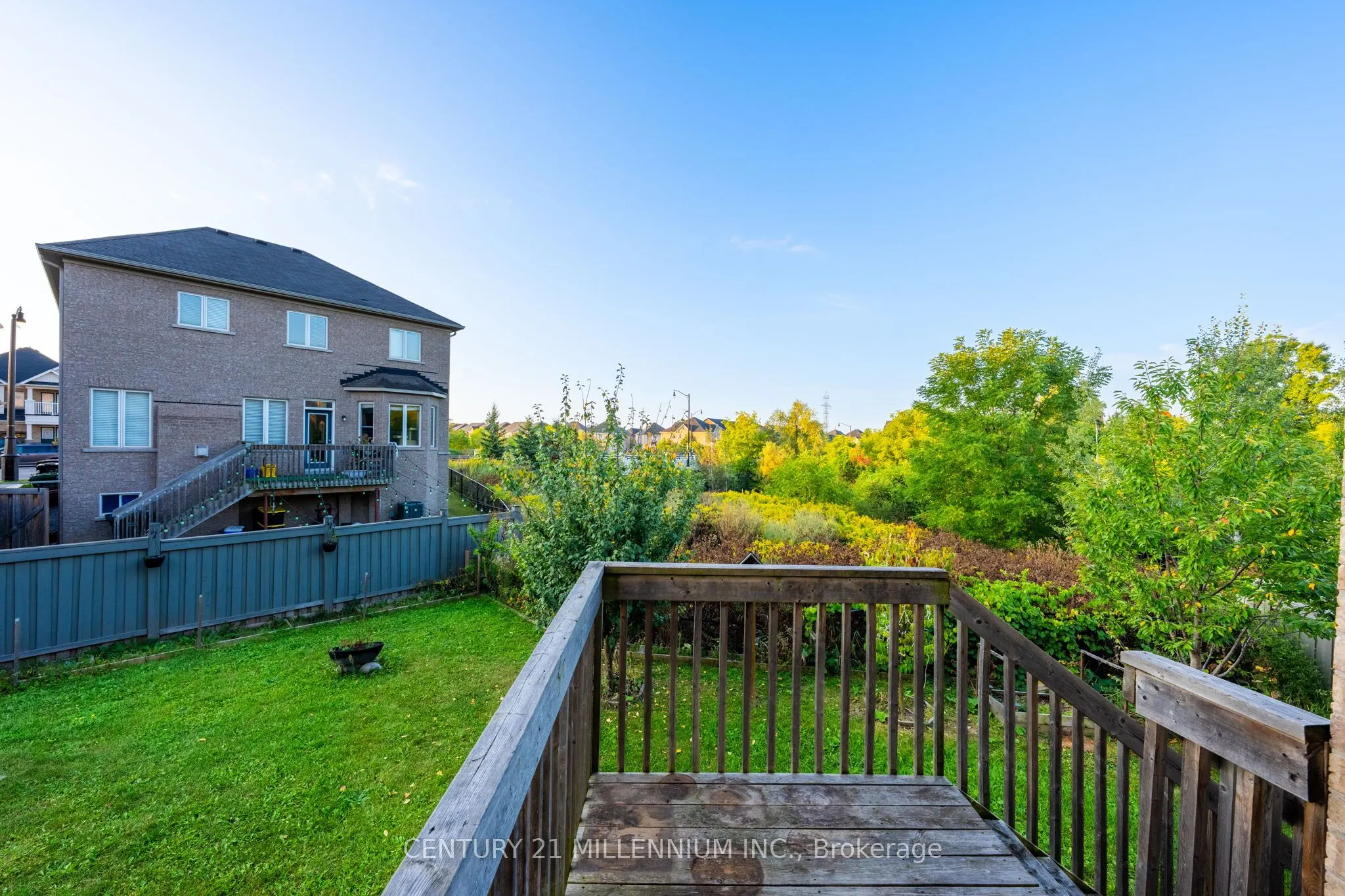 6 Ashfield Place S