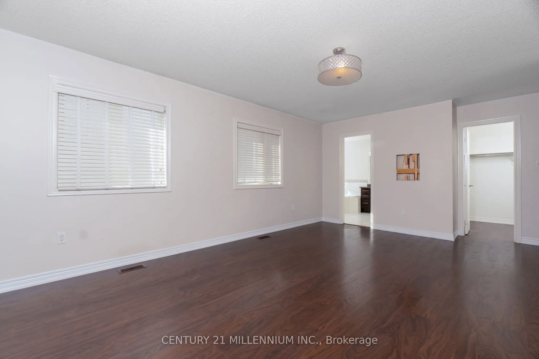 6 Ashfield Place S