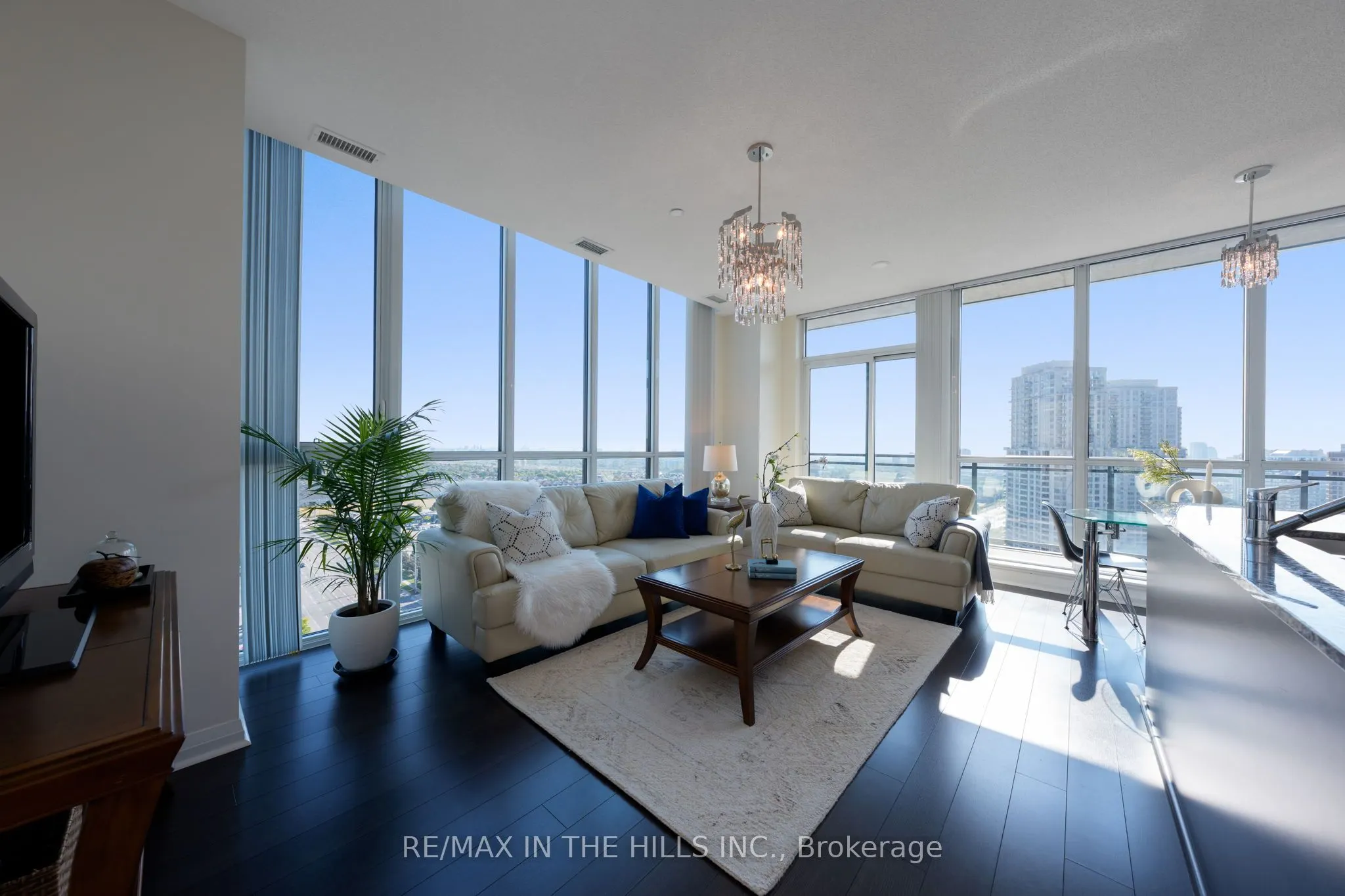 55 Eglinton Avenue W, #2007