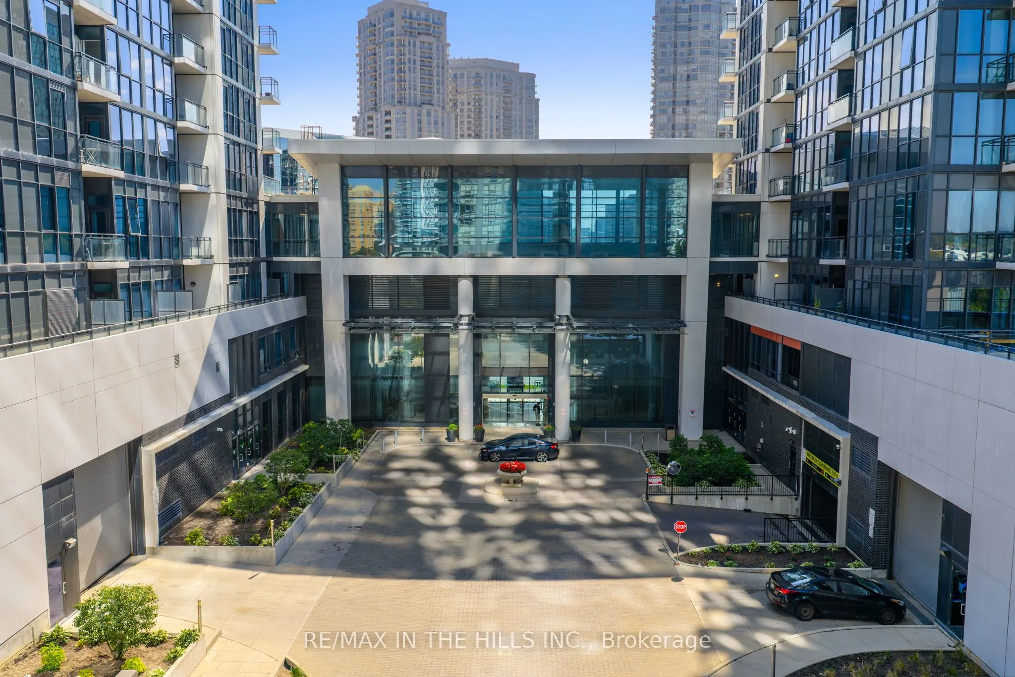 55 Eglinton Avenue W, #2007