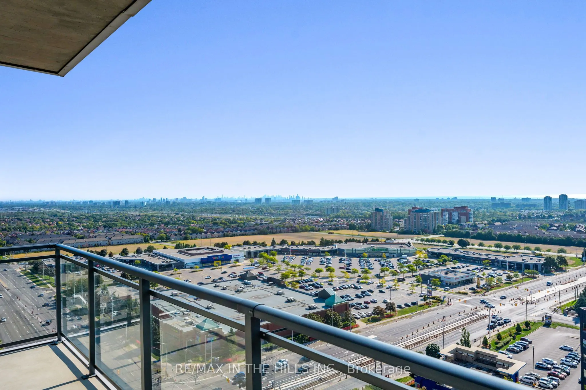 55 Eglinton Avenue W, #2007