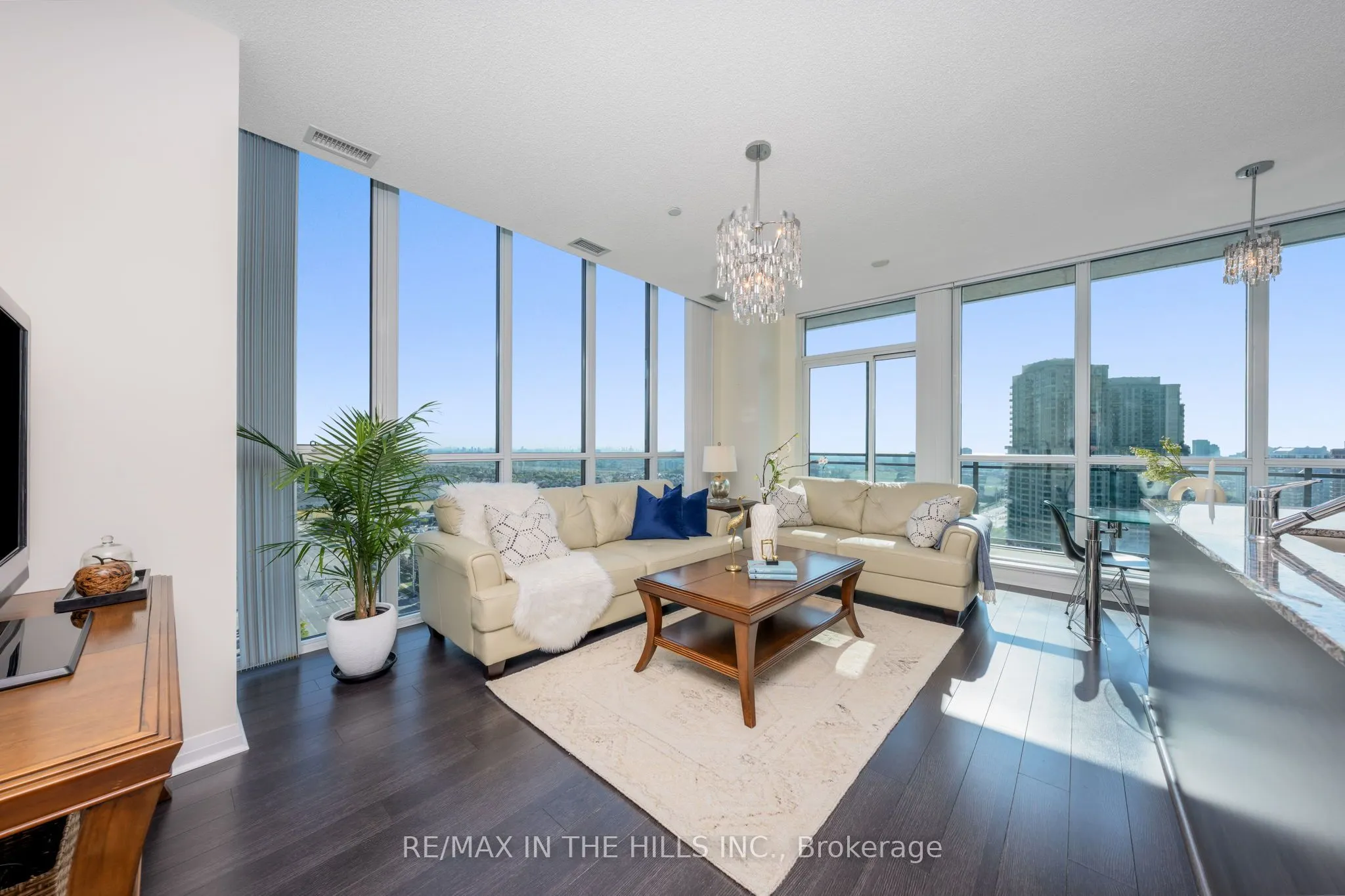 55 Eglinton Avenue W, #2007
