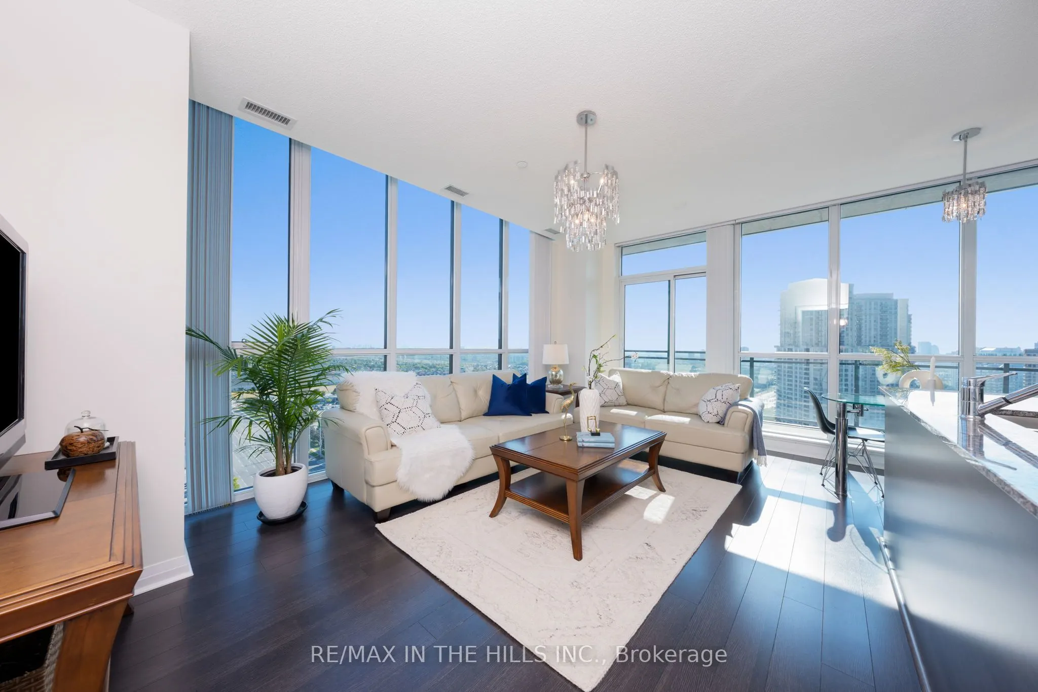 55 Eglinton Avenue W, #2007