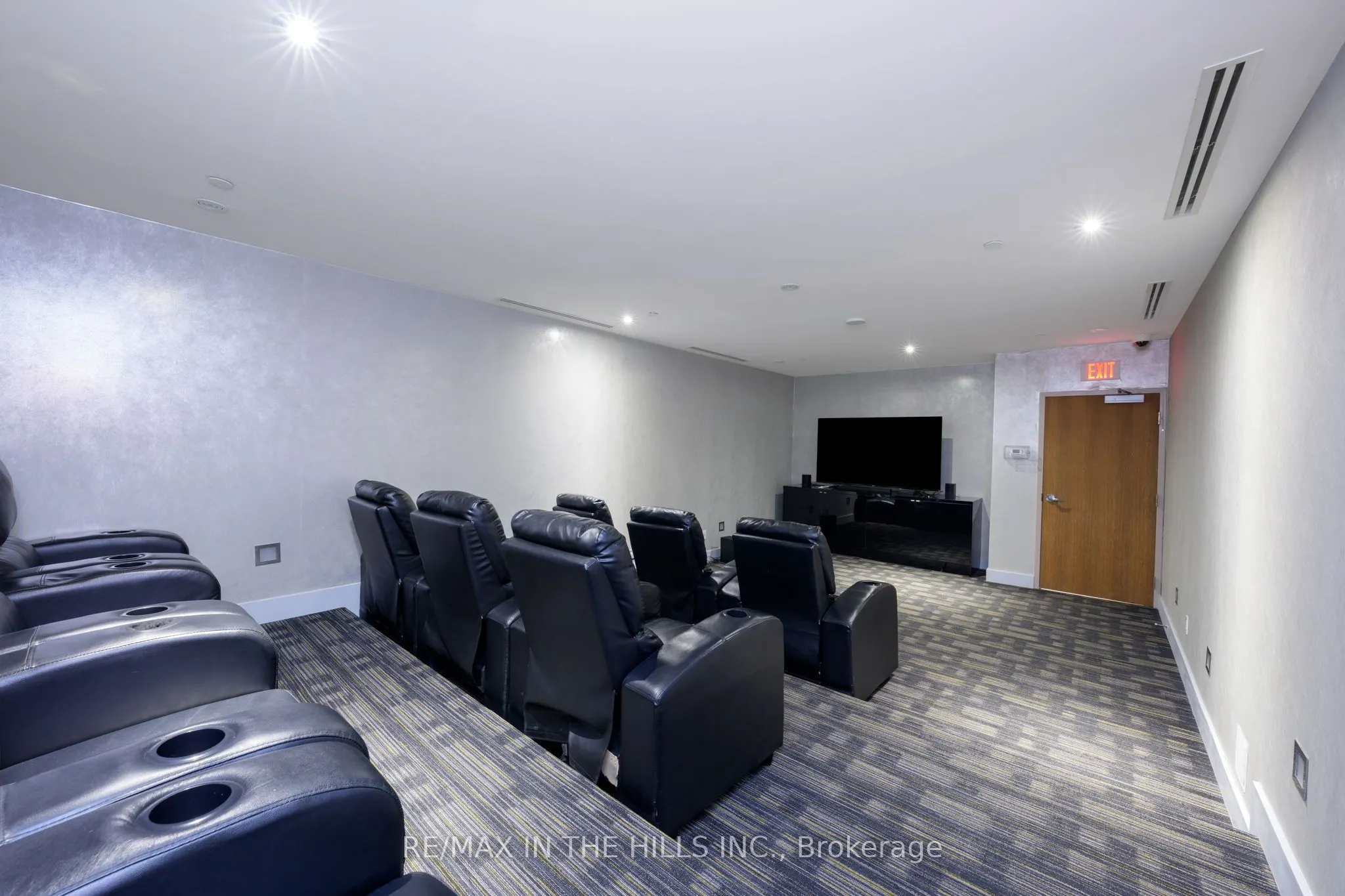 55 Eglinton Avenue W, #2007