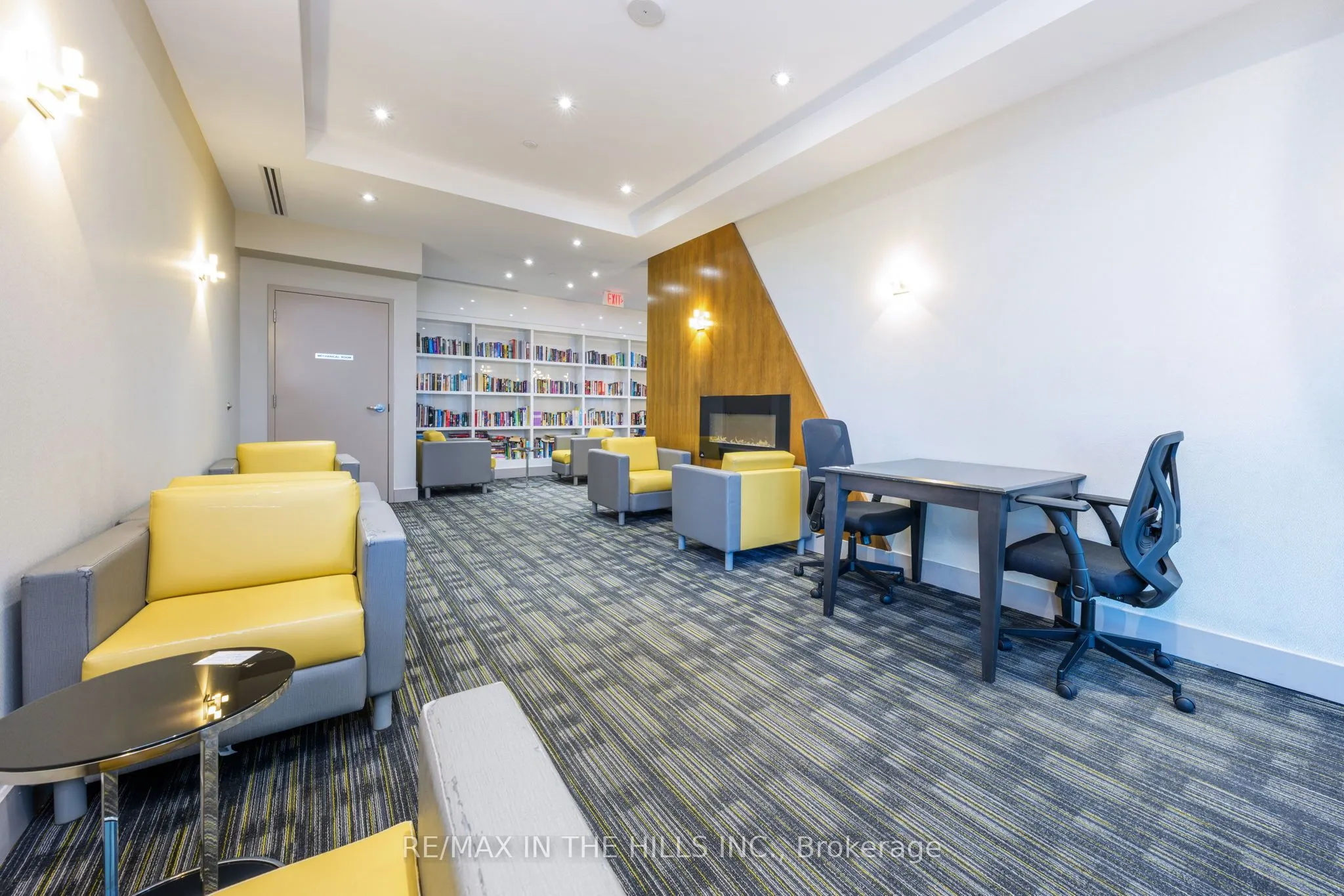 55 Eglinton Avenue W, #2007