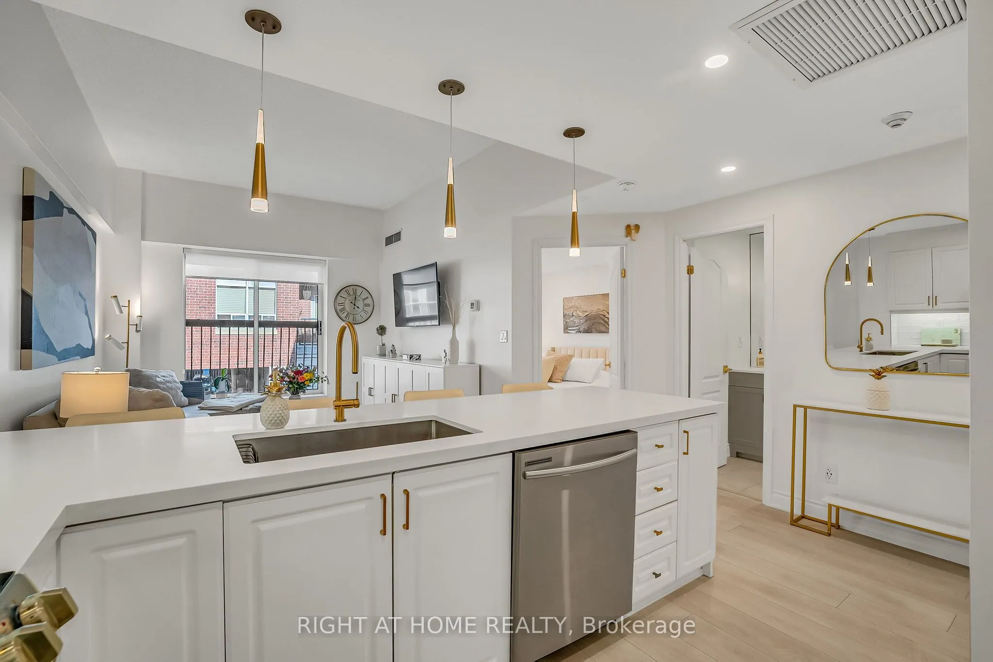 4198 Dundas Street W, #205