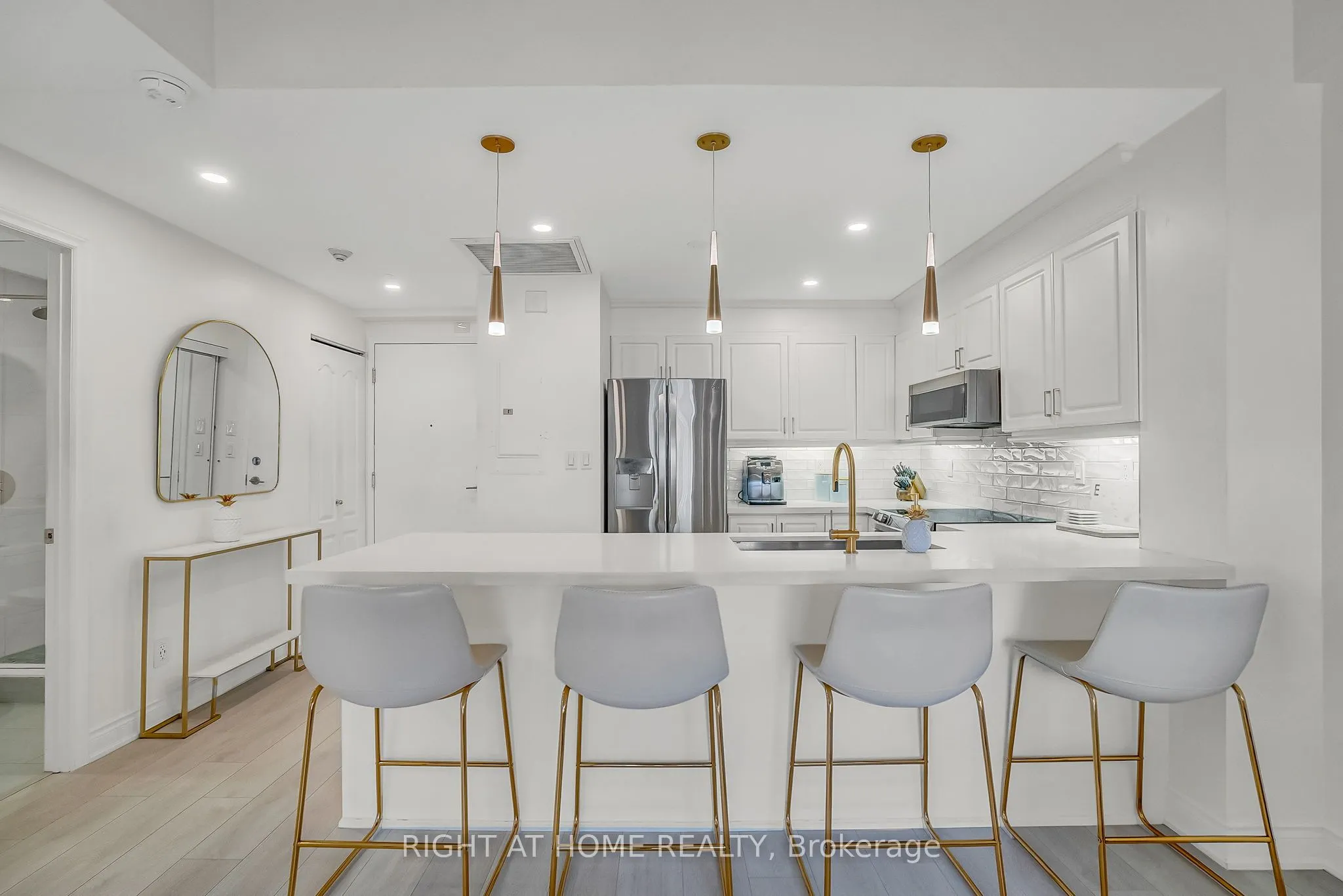 4198 Dundas Street W, #205