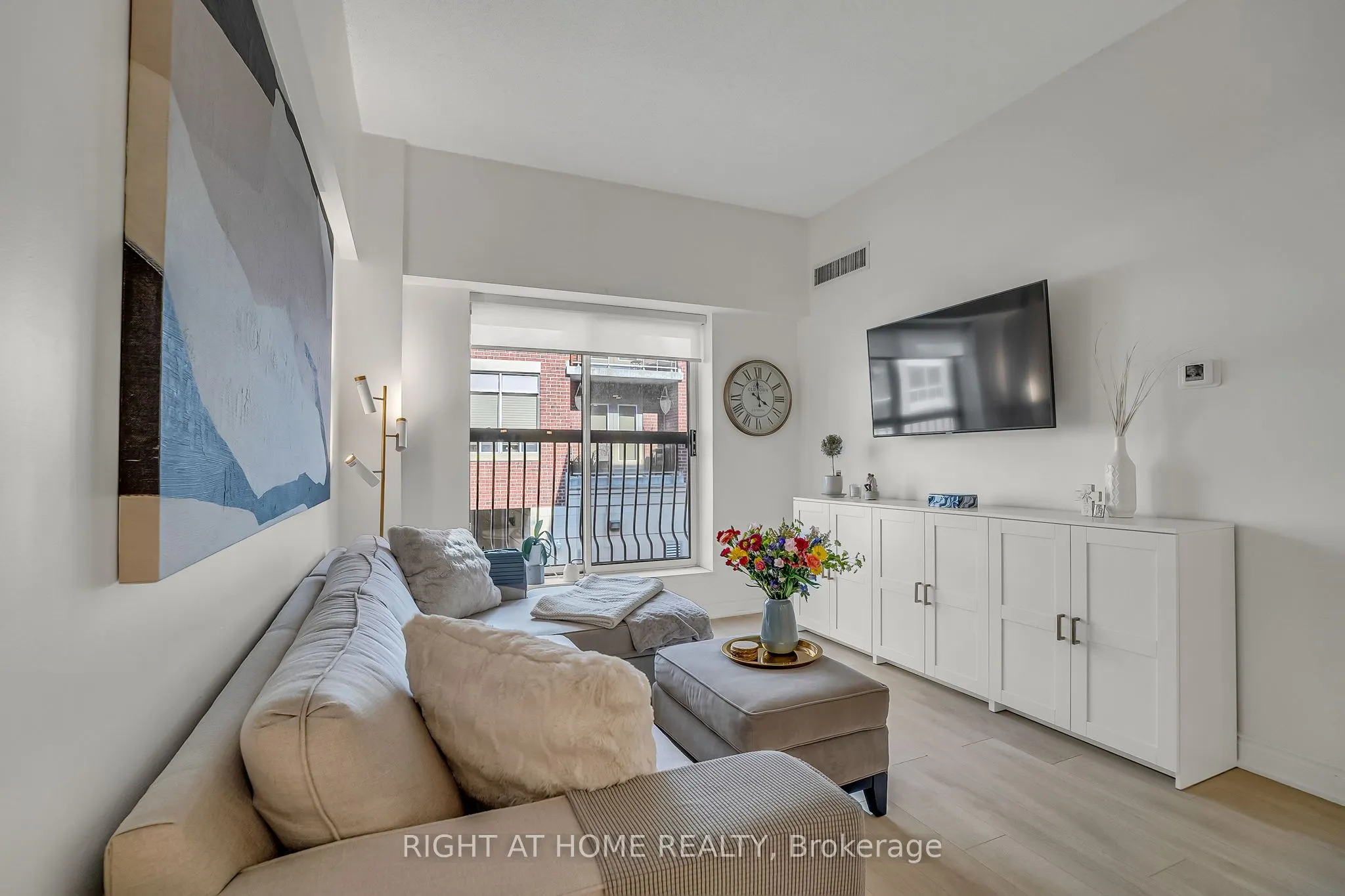 4198 Dundas Street W, #205