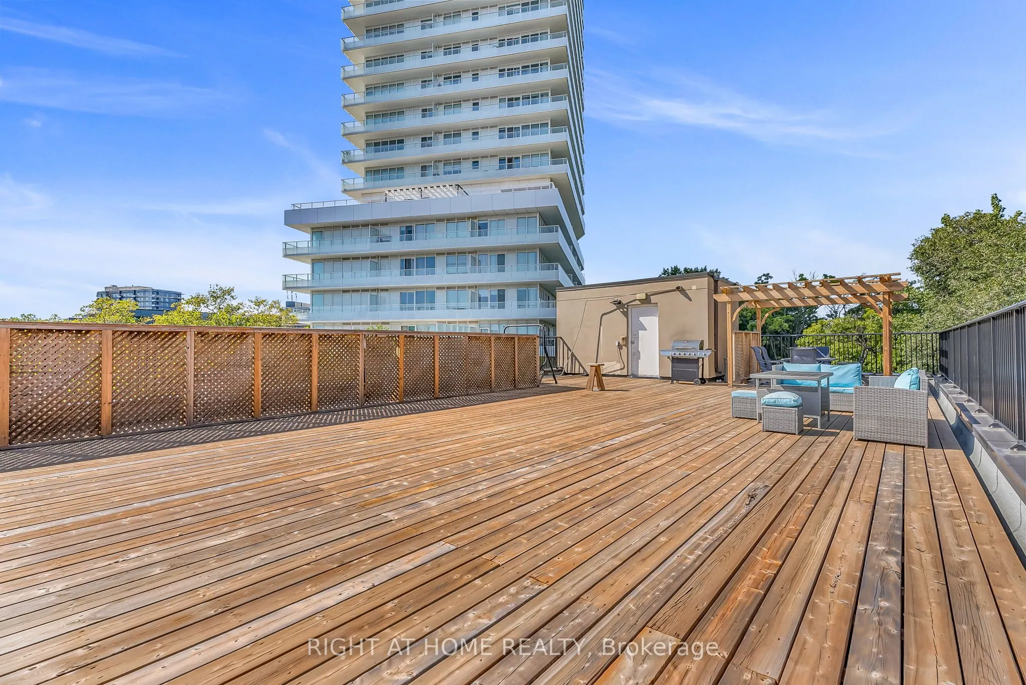 4198 Dundas Street W, #205