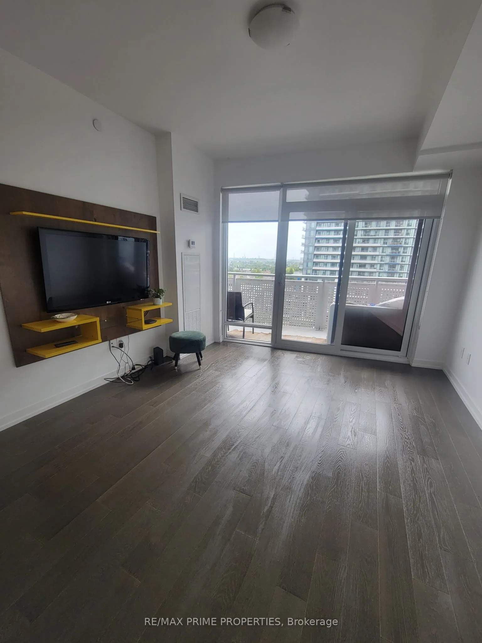 2520 Eglinton Avenue W, #621
