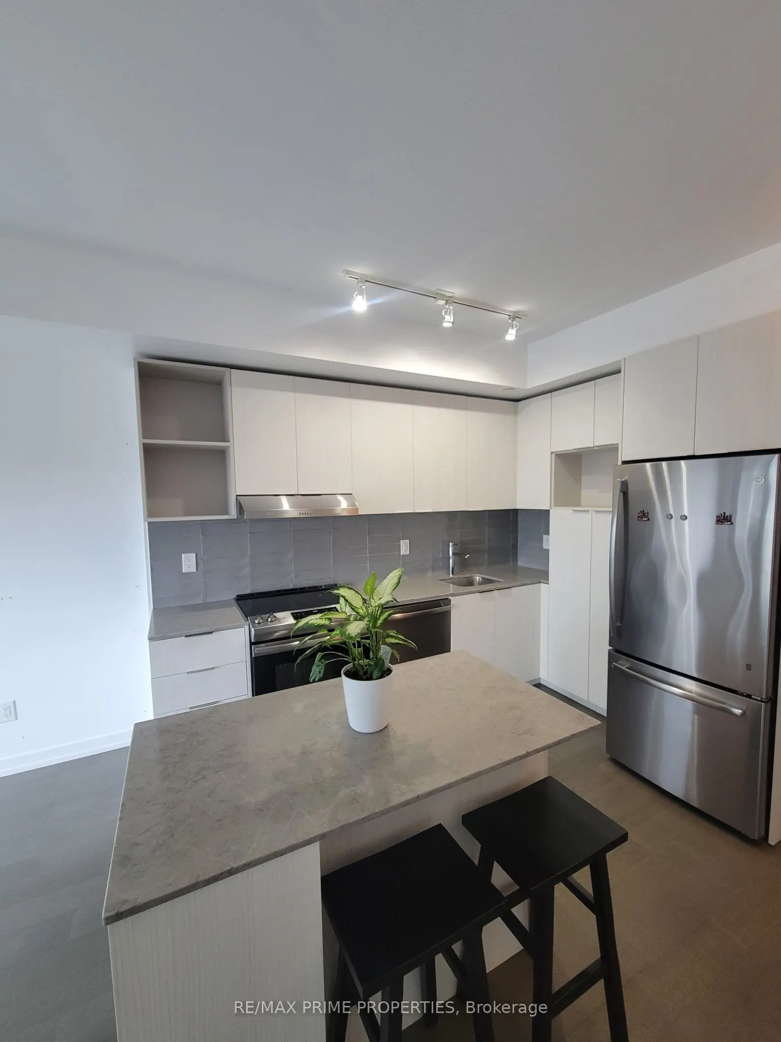 2520 Eglinton Avenue W, #621