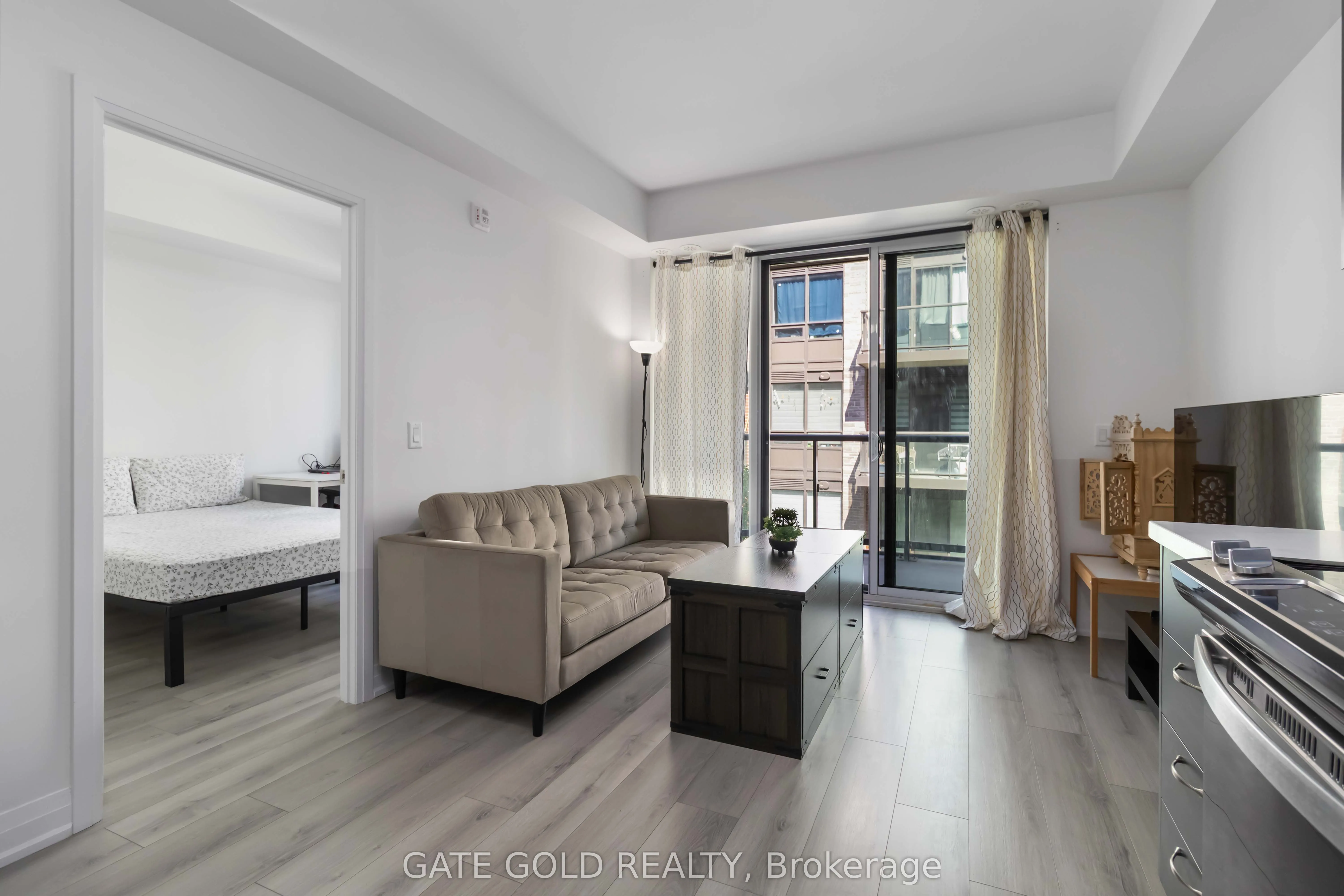 95 Attmar Drive, #206