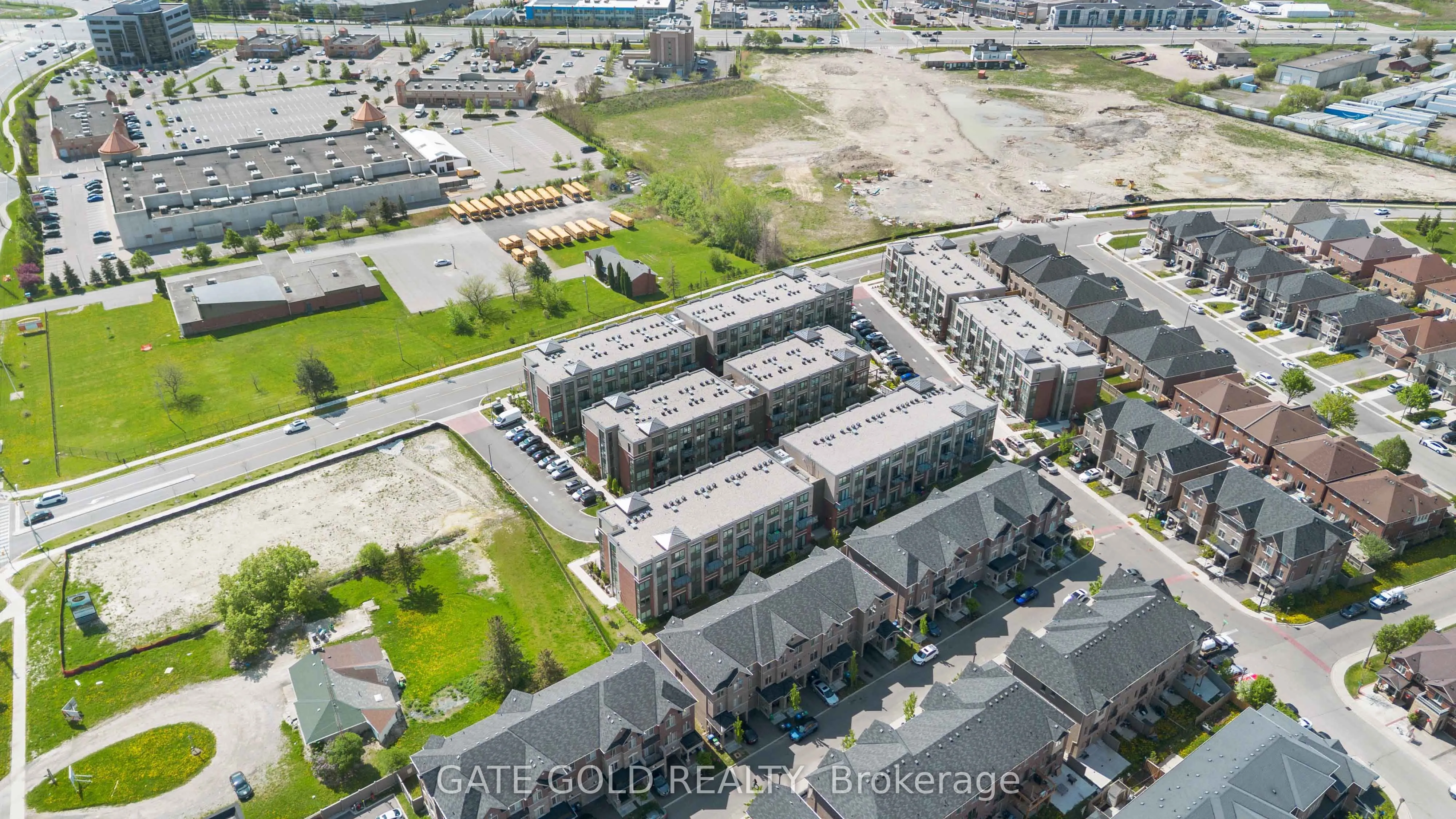 95 Attmar Drive, #206