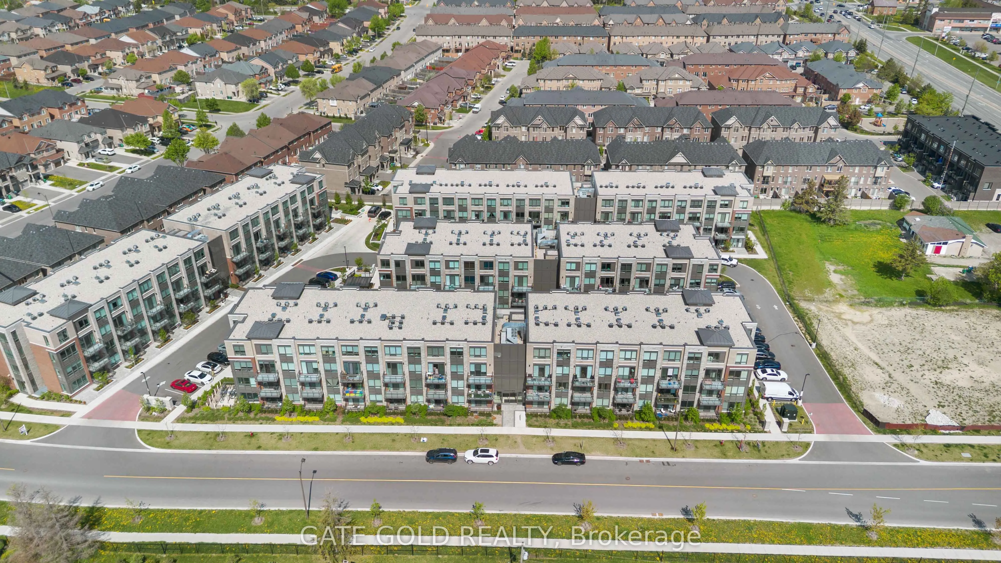 95 Attmar Drive, #206