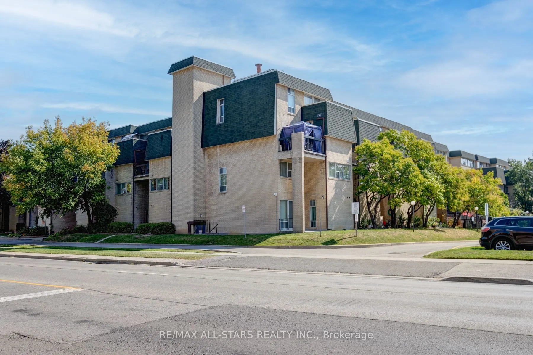1624 Bloor Street, #61