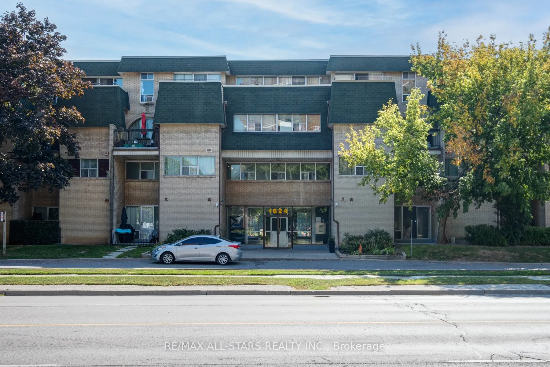 1624 Bloor Street, #61