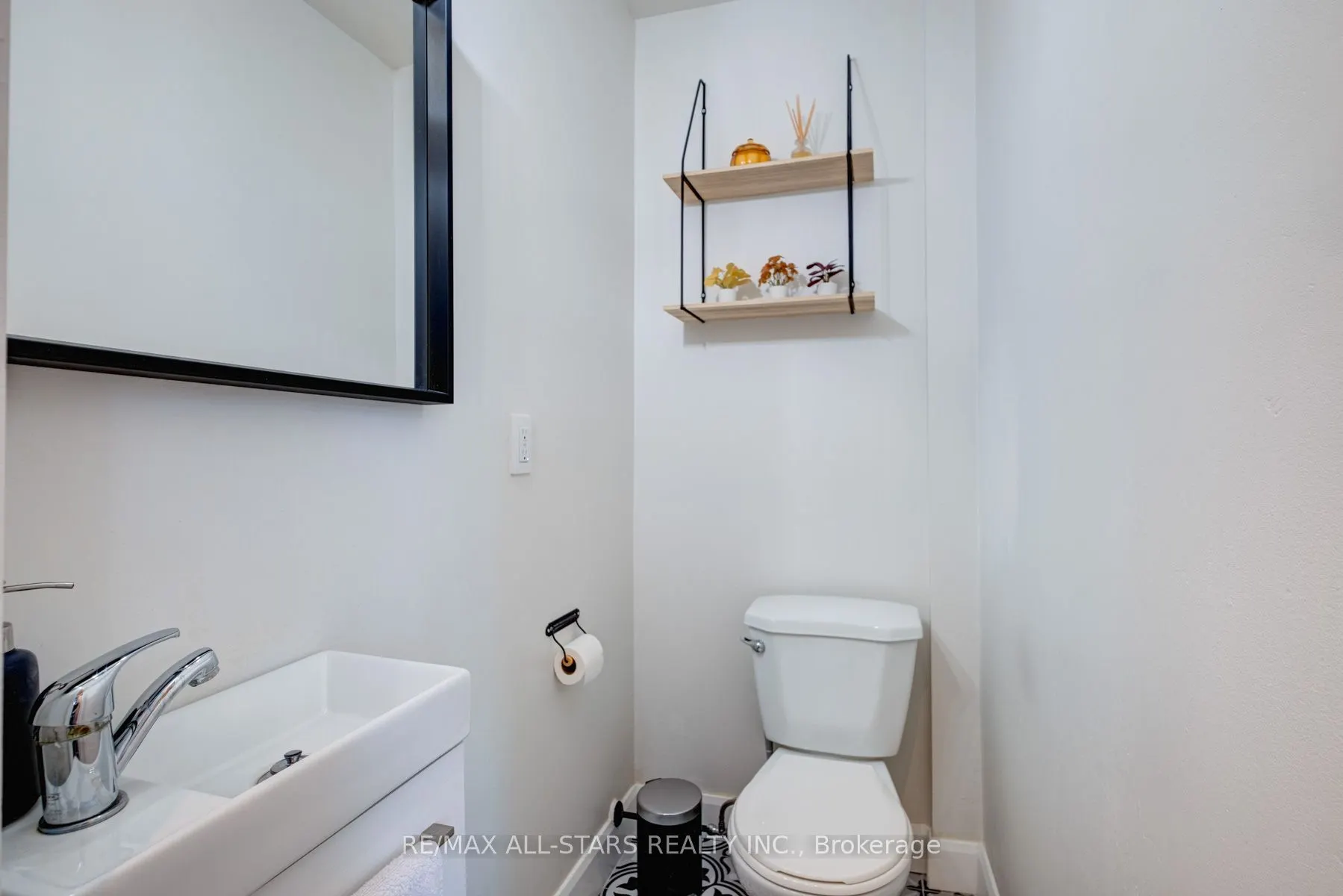 1624 Bloor Street, #61