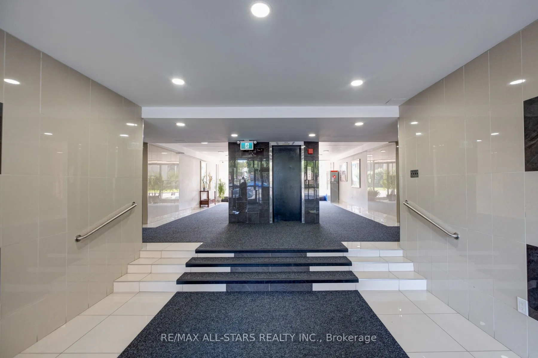 1624 Bloor Street, #61