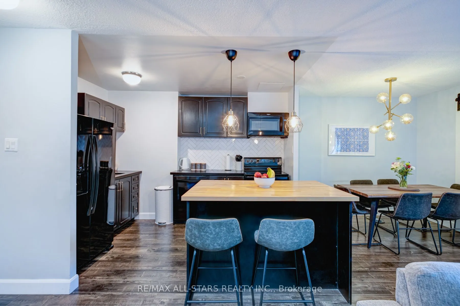 1624 Bloor Street, #61