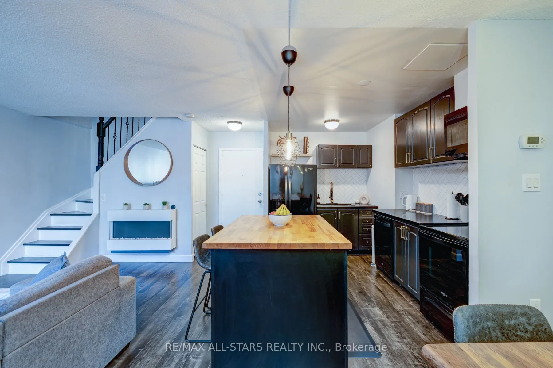 1624 Bloor Street, #61