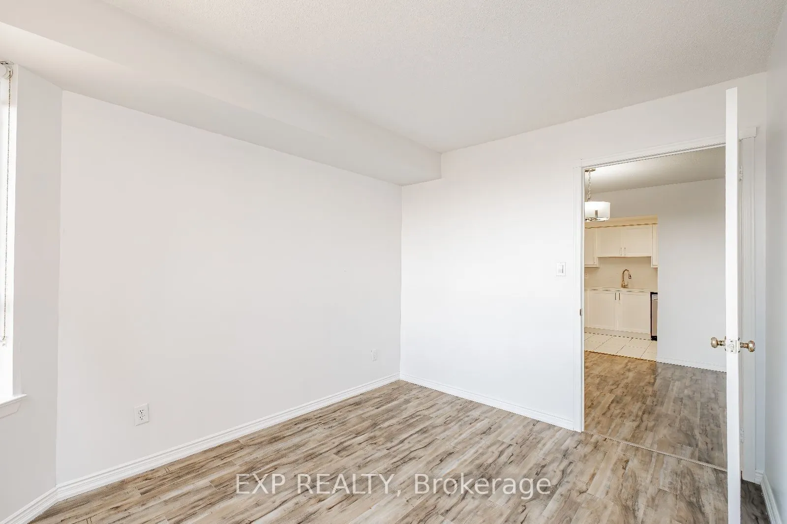 135 Hillcrest Avenue, #805