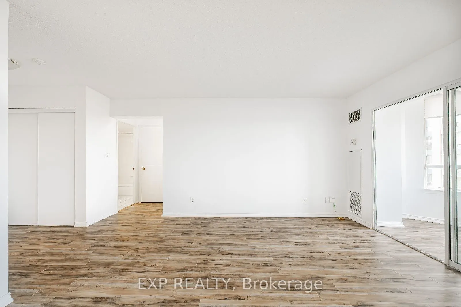 135 Hillcrest Avenue, #805