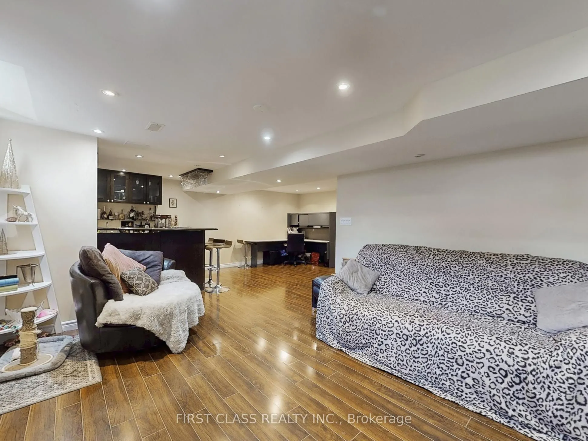 73 Porchlight Road
