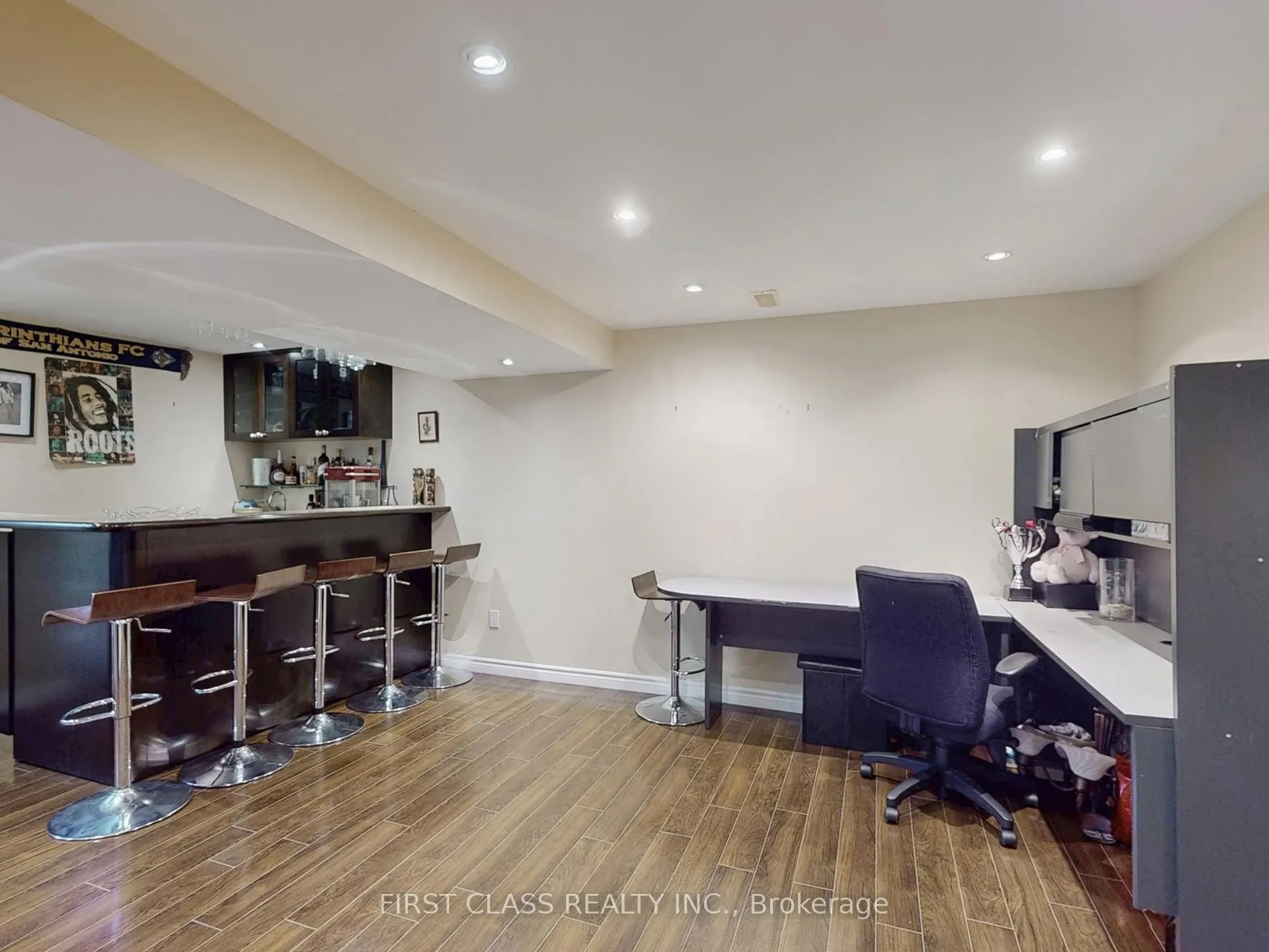 73 Porchlight Road