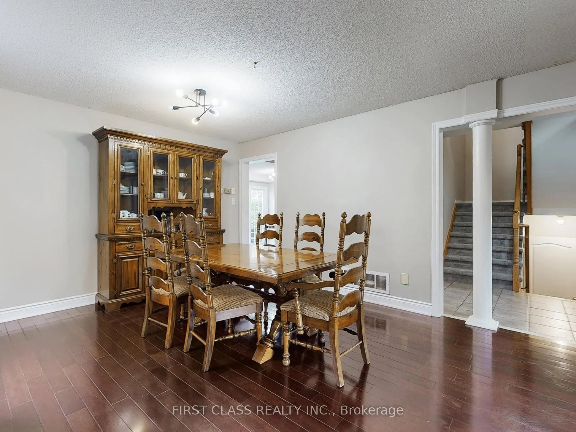 73 Porchlight Road