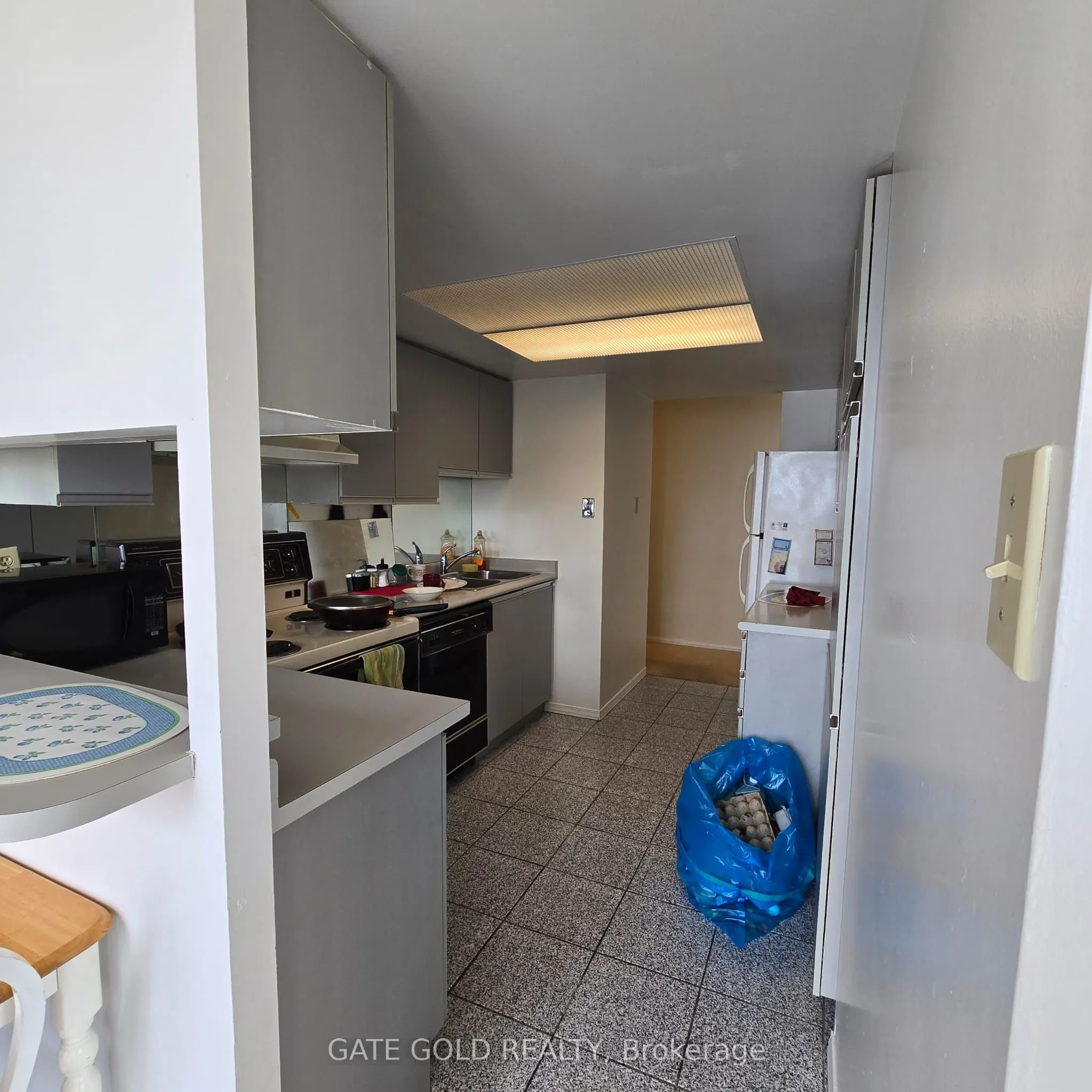 600 Rexdale Boulevard, #LPH2