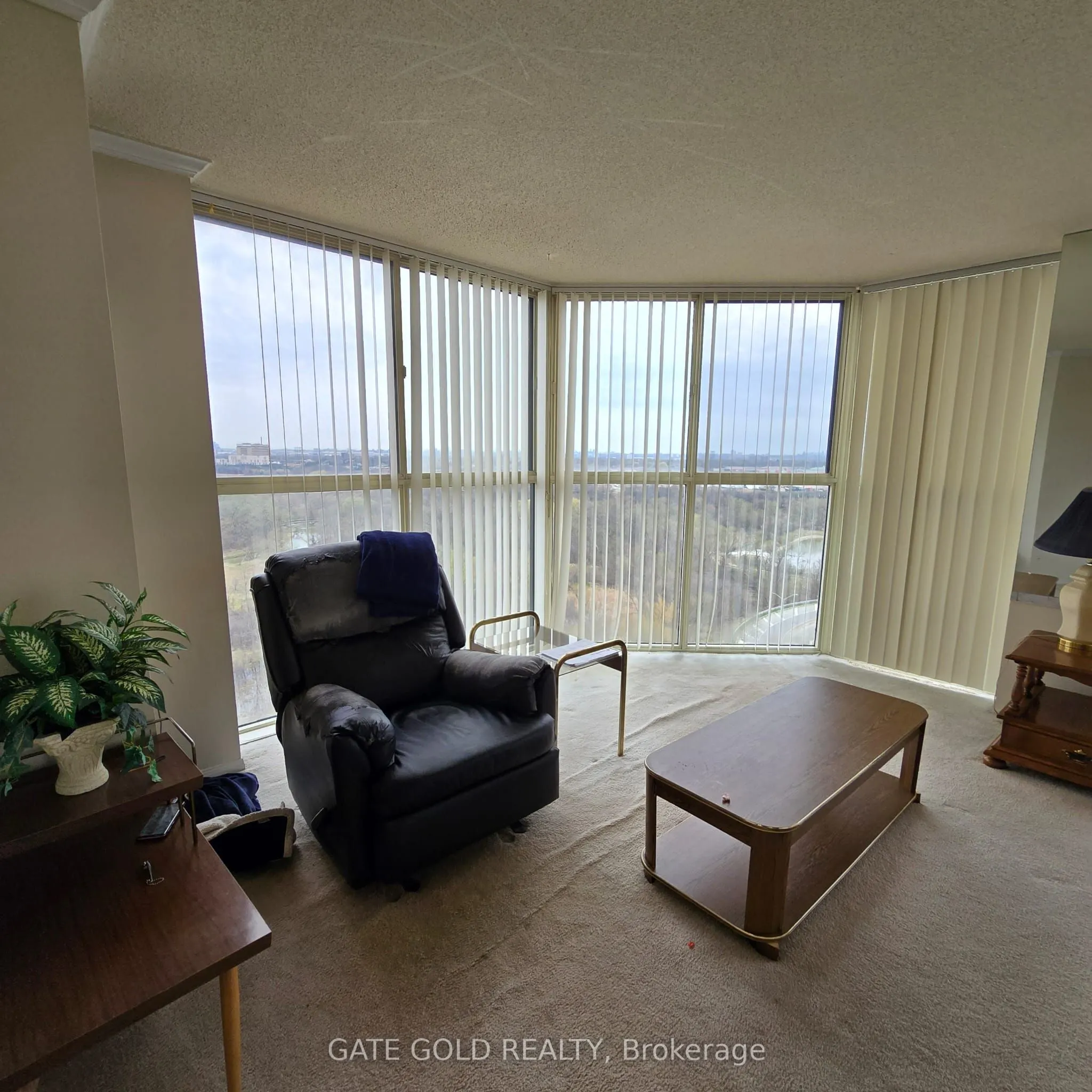 600 Rexdale Boulevard, #LPH2