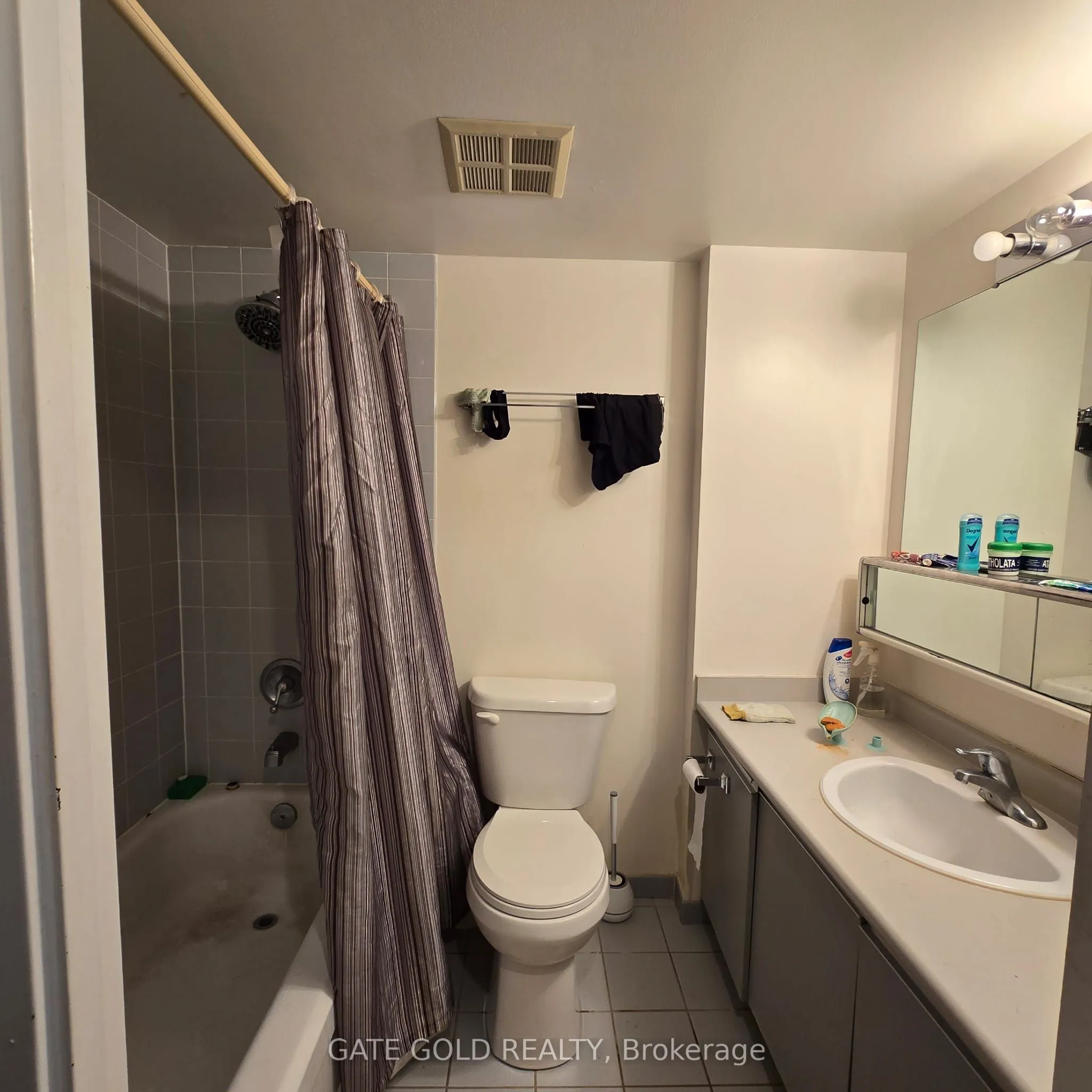 600 Rexdale Boulevard, #LPH2