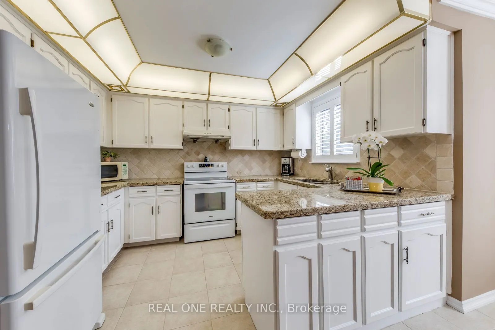 2082 Laurelwood Drive