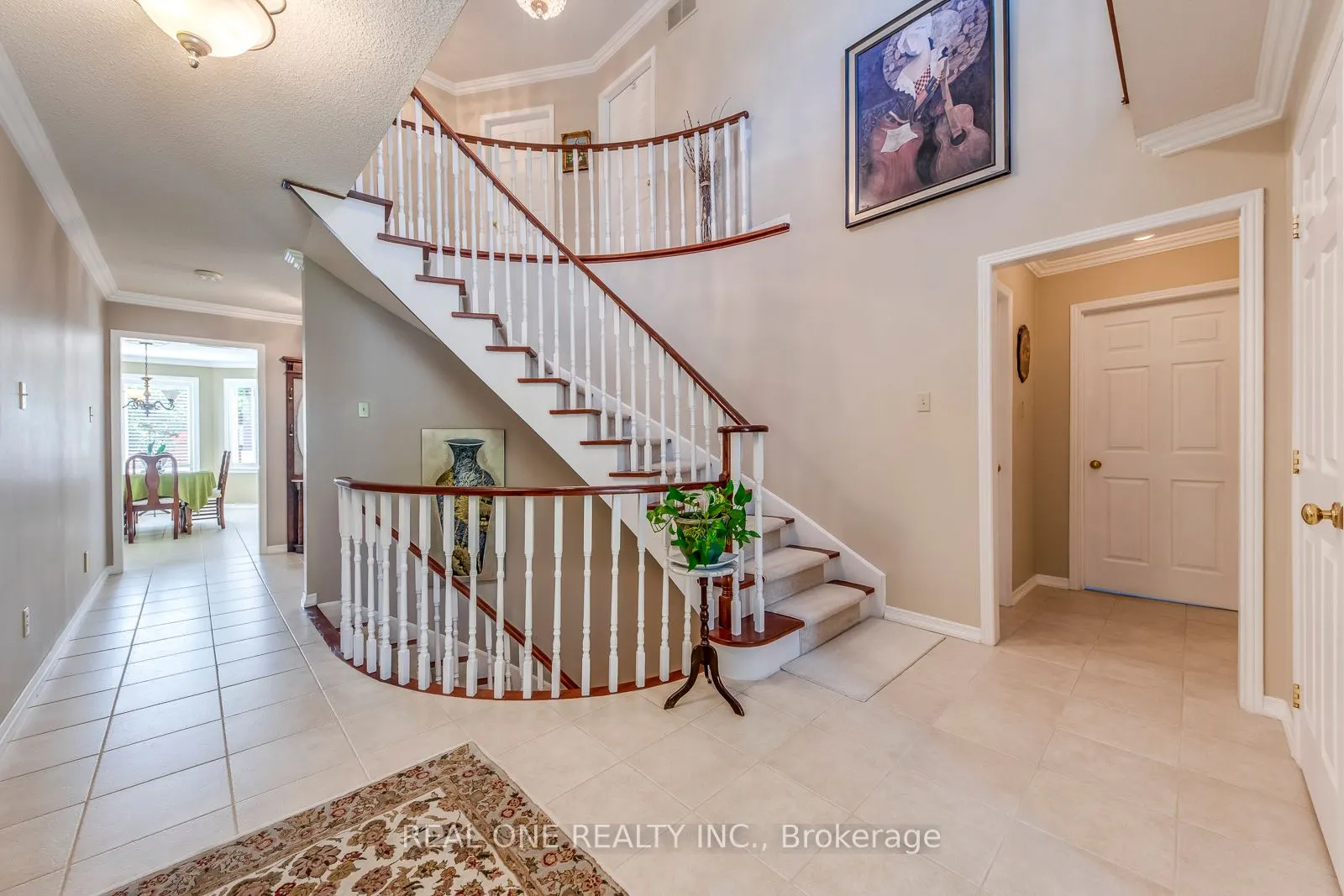 2082 Laurelwood Drive