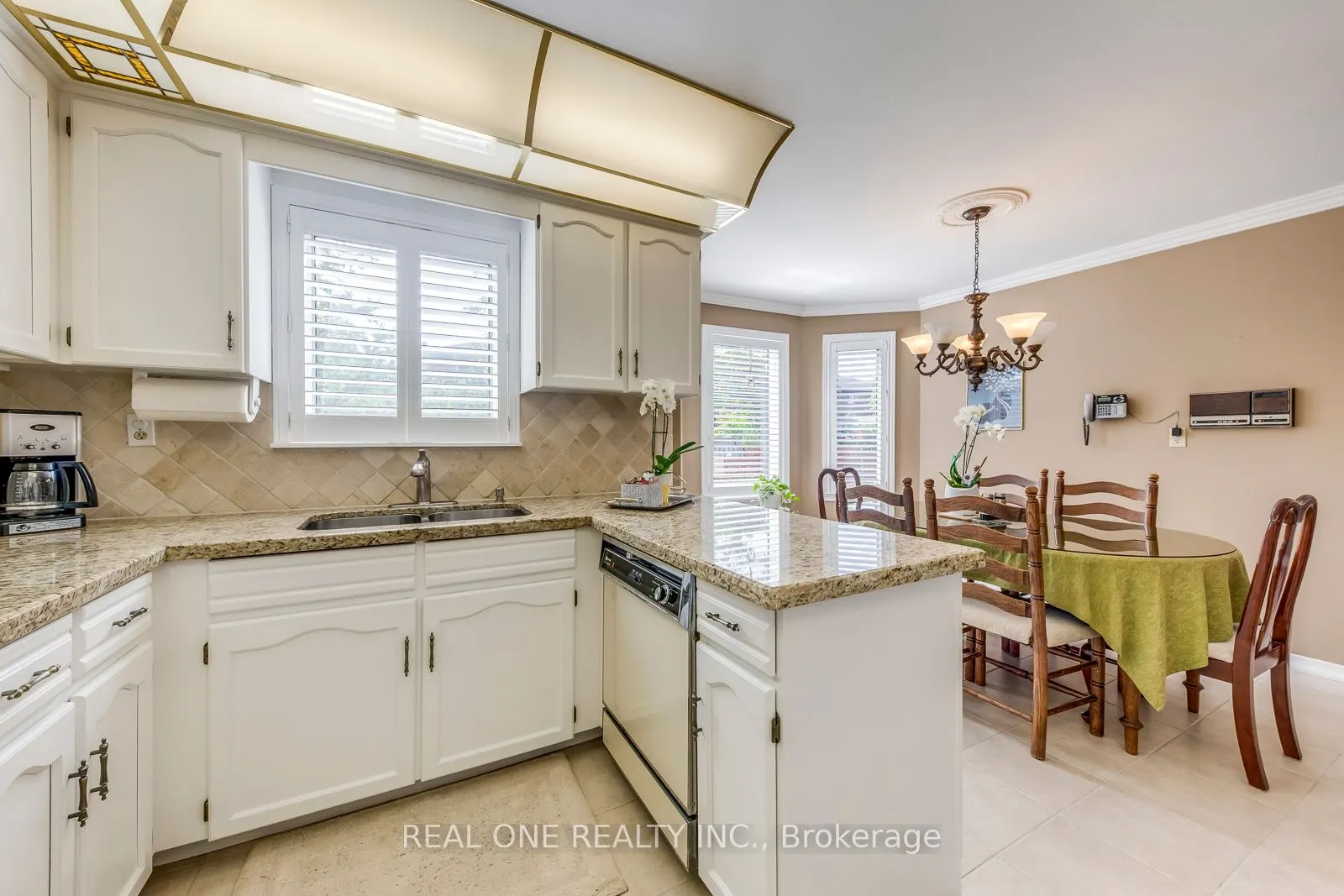 2082 Laurelwood Drive