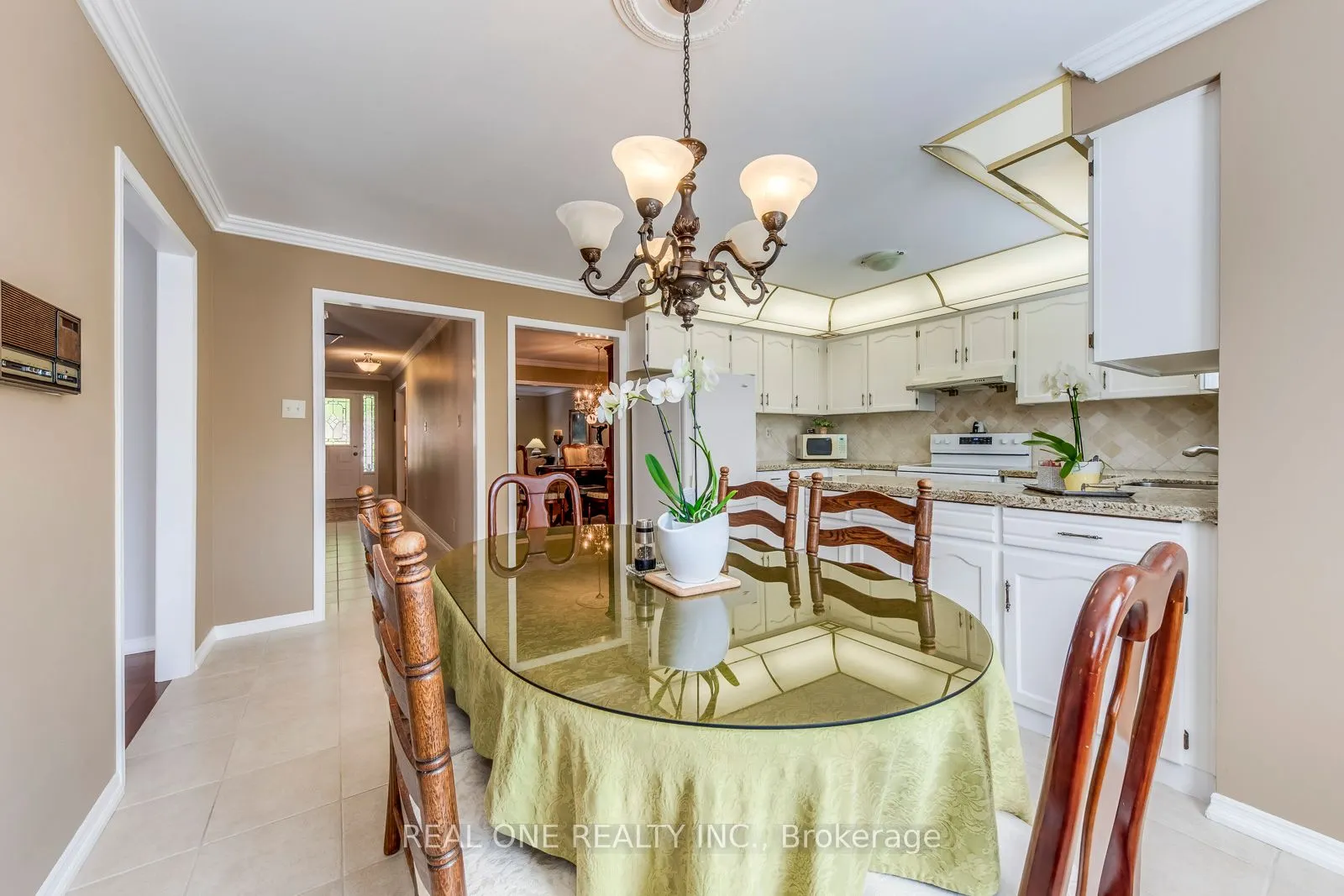 2082 Laurelwood Drive