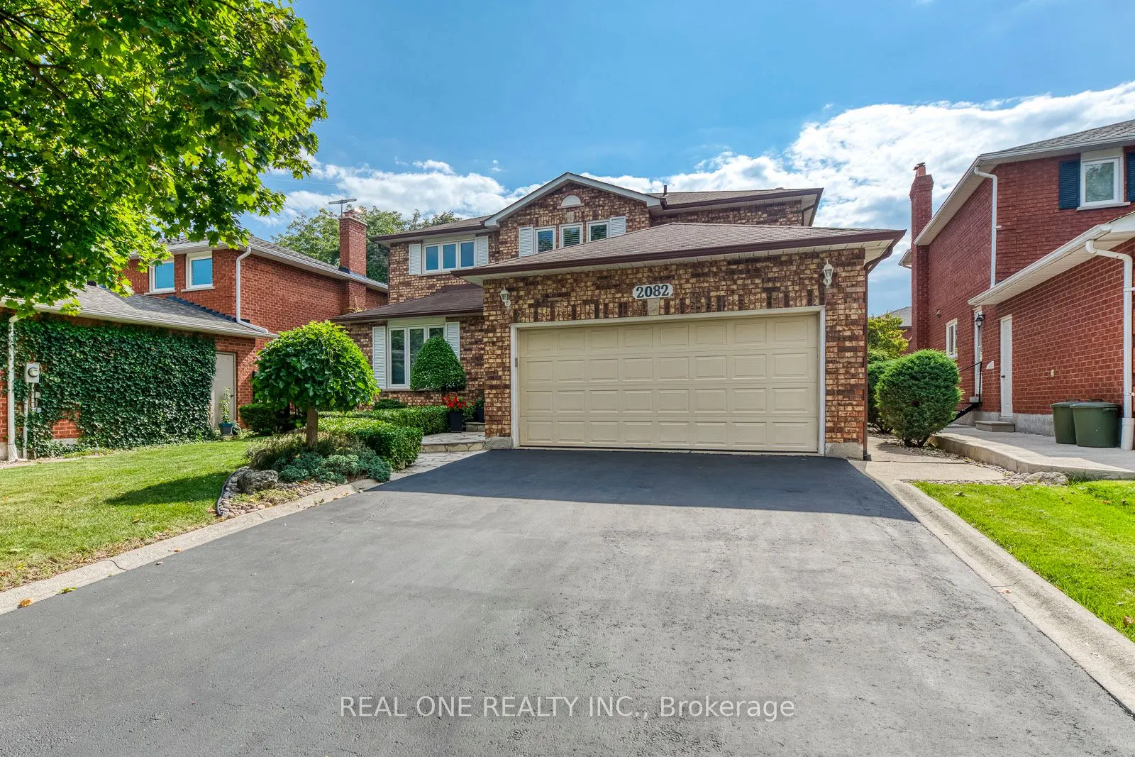 2082 Laurelwood Drive