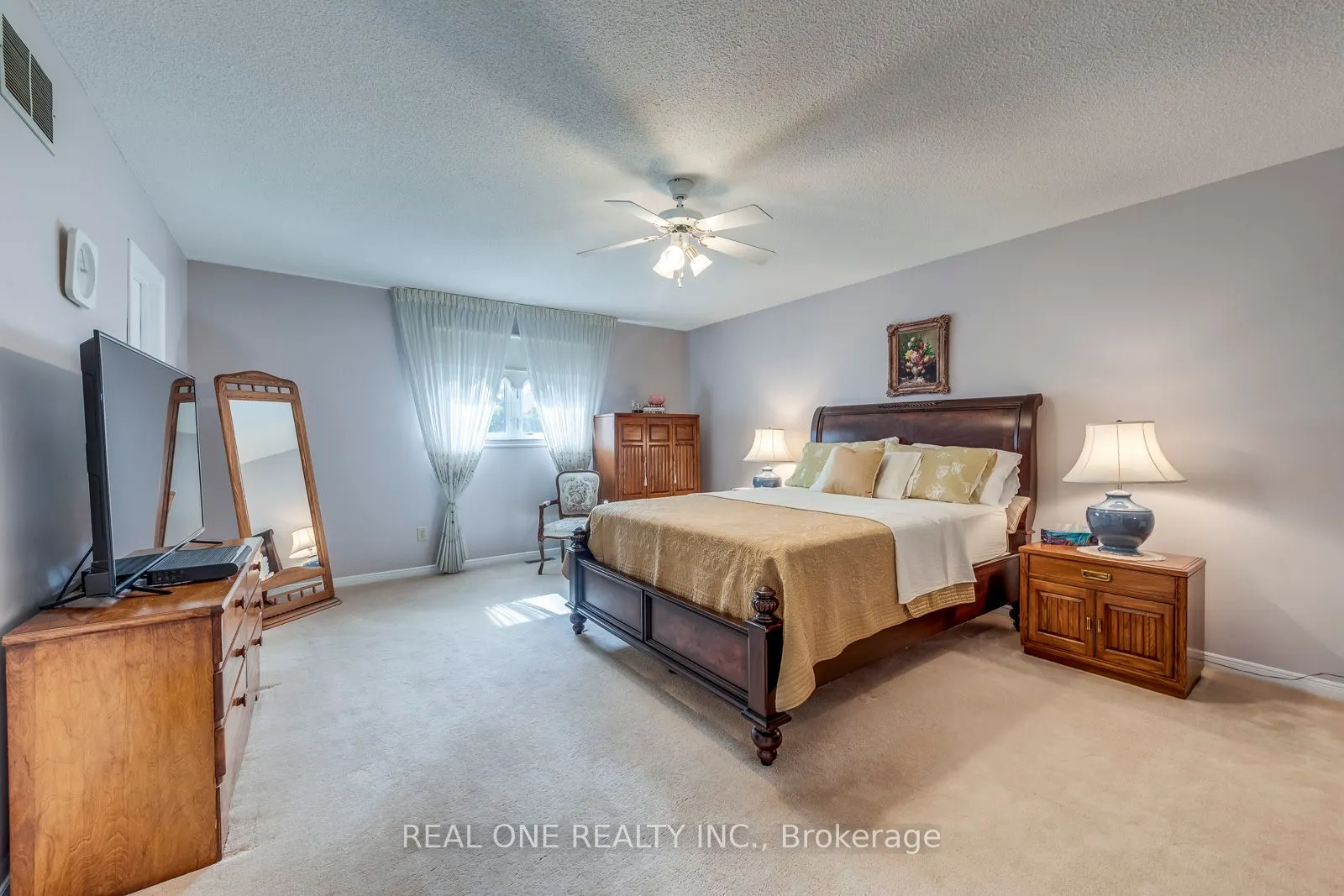 2082 Laurelwood Drive