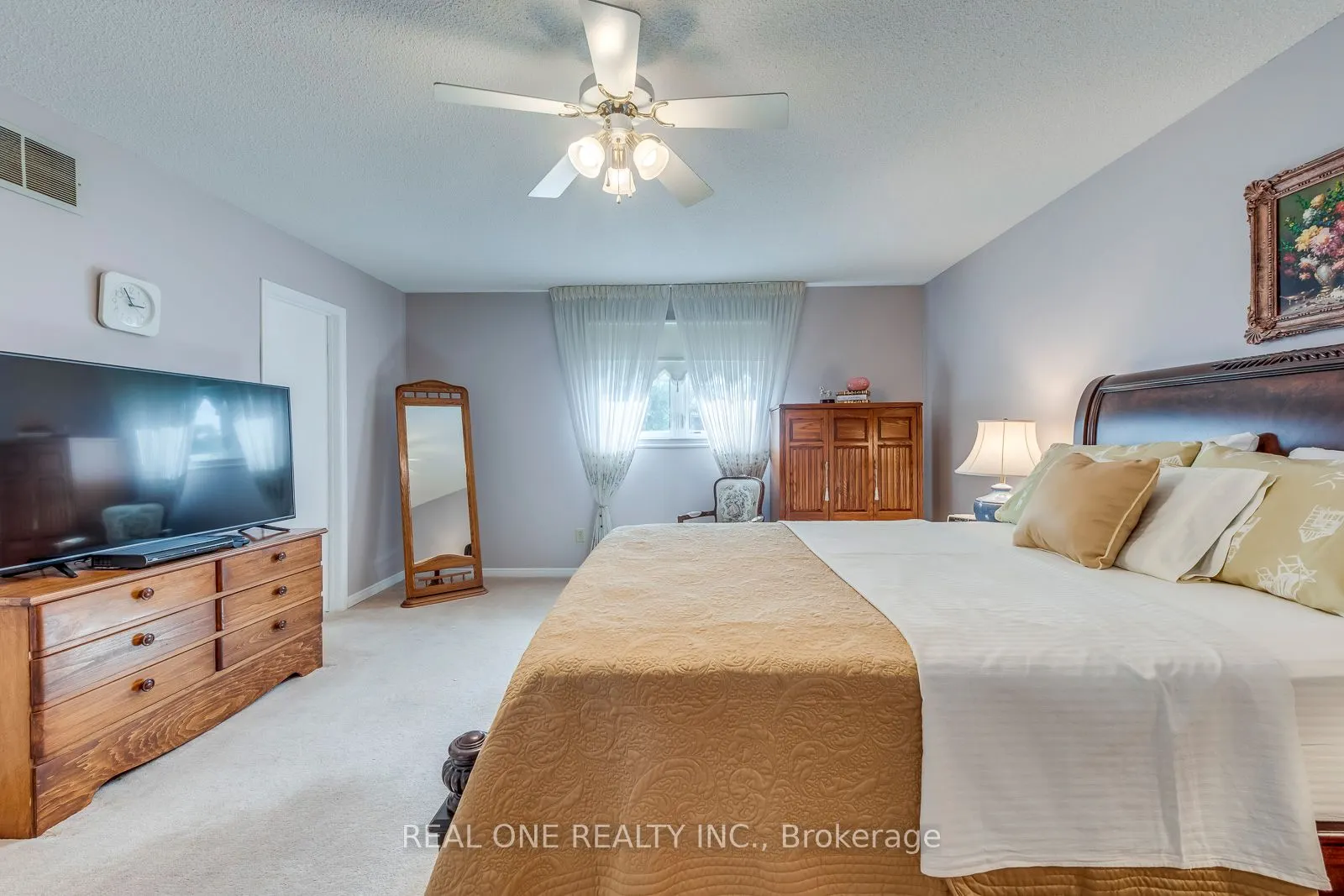 2082 Laurelwood Drive