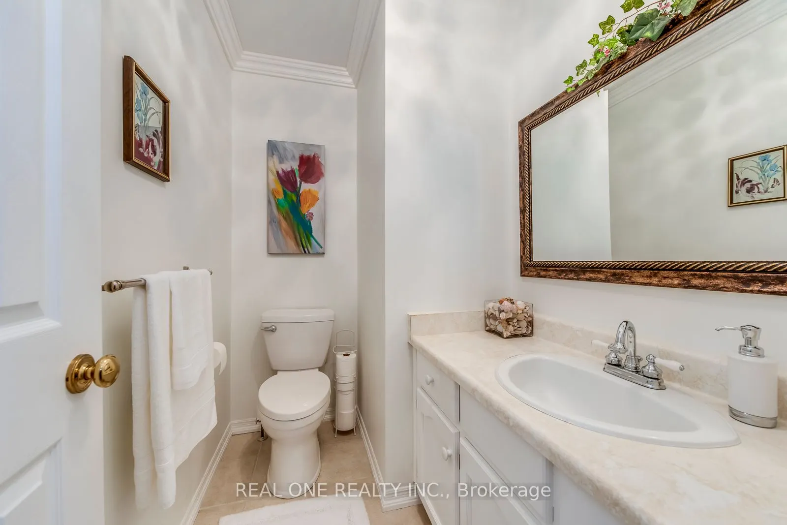 2082 Laurelwood Drive