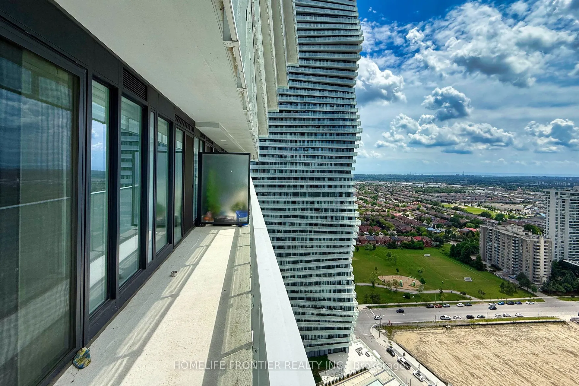3900 Confederation Parkway, #2807