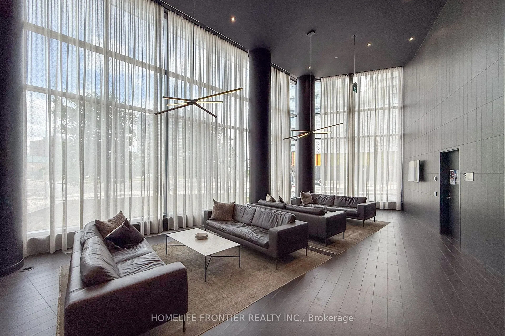 3900 Confederation Parkway, #2807