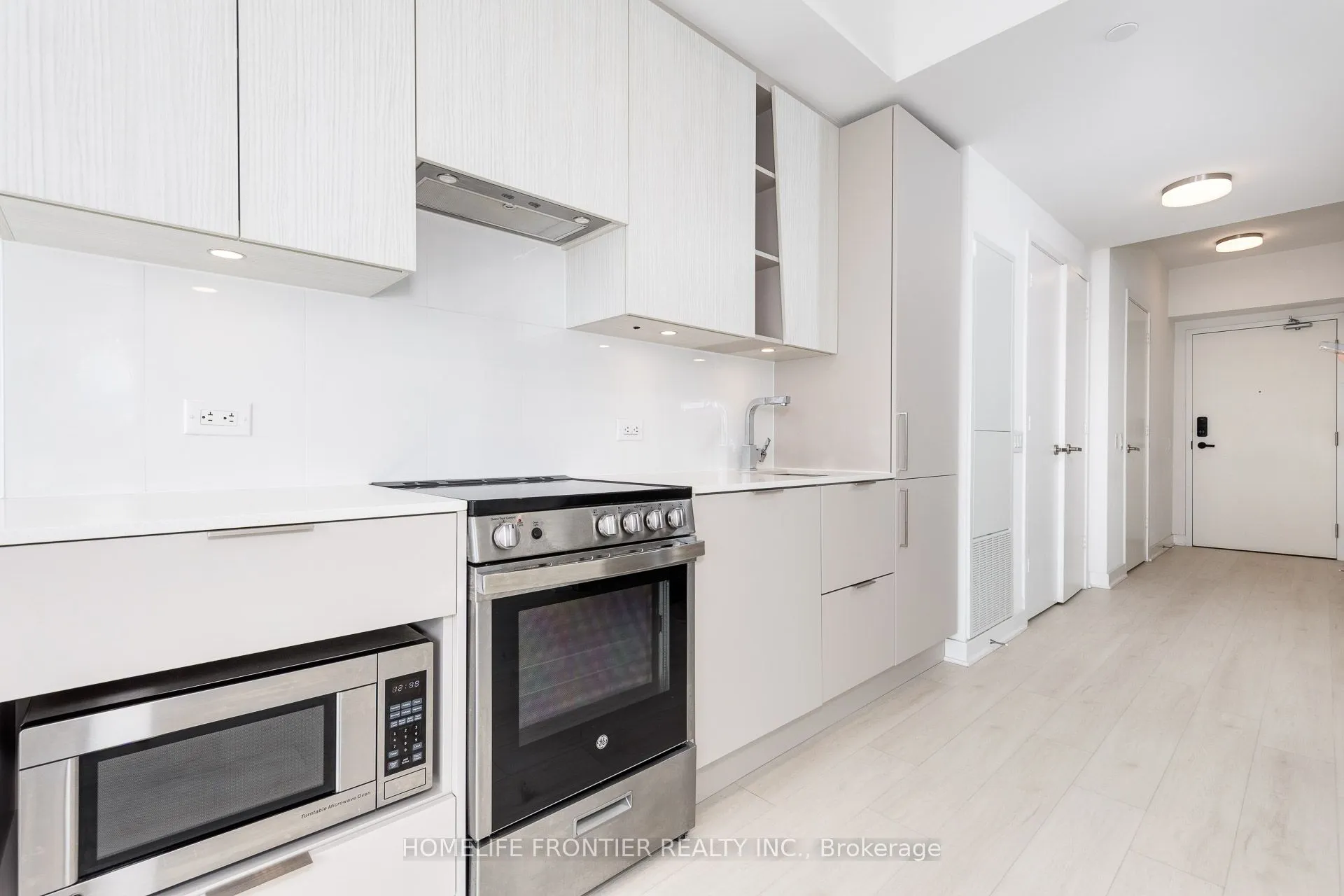 3900 Confederation Parkway, #2807