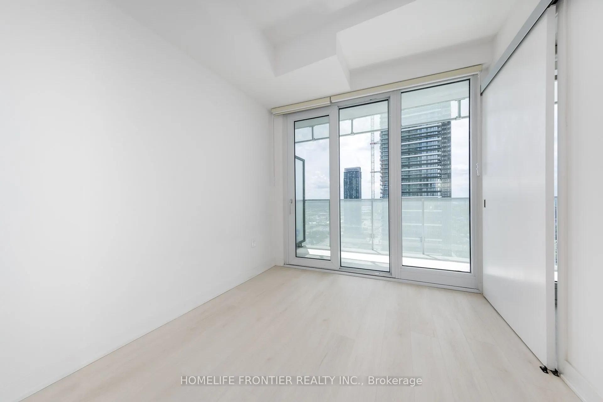 3900 Confederation Parkway, #2807